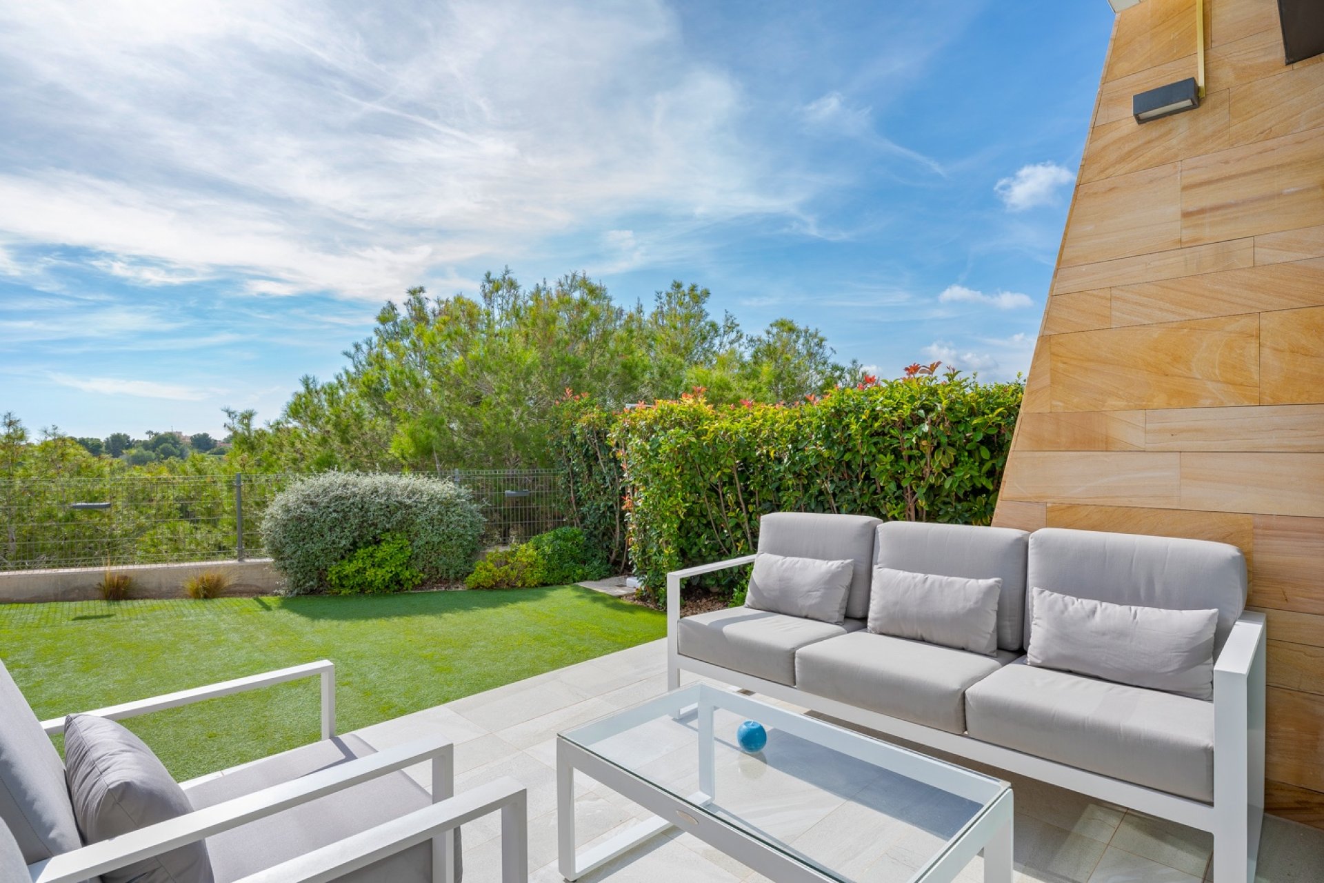 Resale - Villa * - Orihuela Costa - Los Dolses *