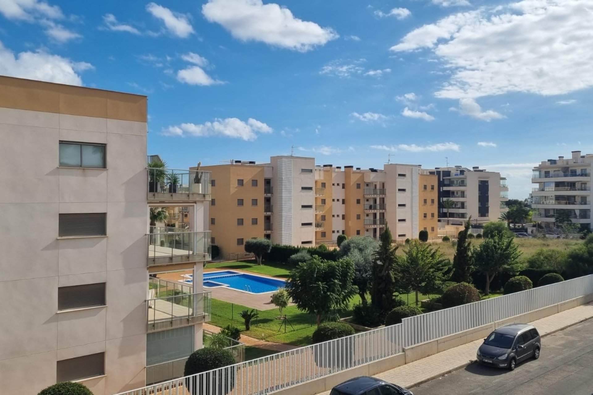 Resale - Villa * - Orihuela Costa * - Los Dolses *