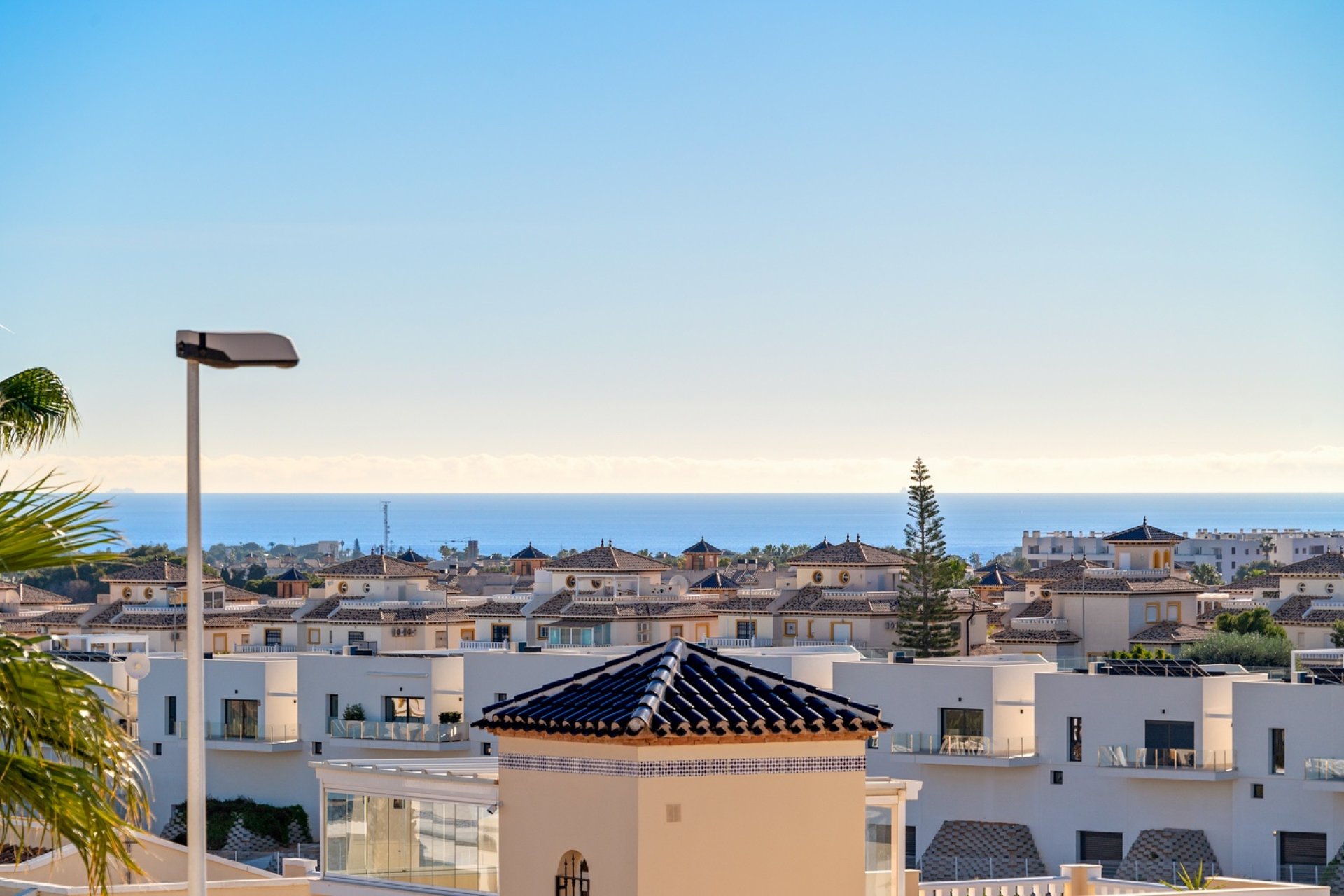 Resale - Villa * - Orihuela Costa * - Los Dolses*