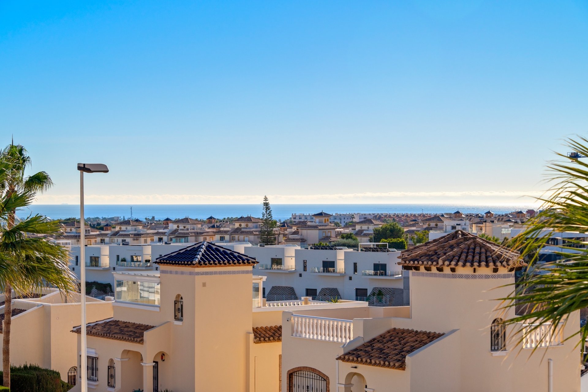 Resale - Villa * - Orihuela Costa * - Los Dolses*