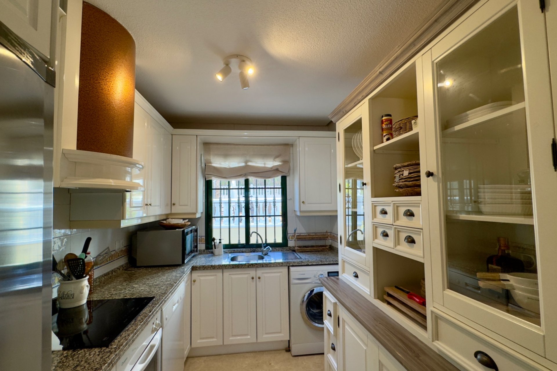 Resale - Villa * - Orihuela Costa * - Los Dolses*