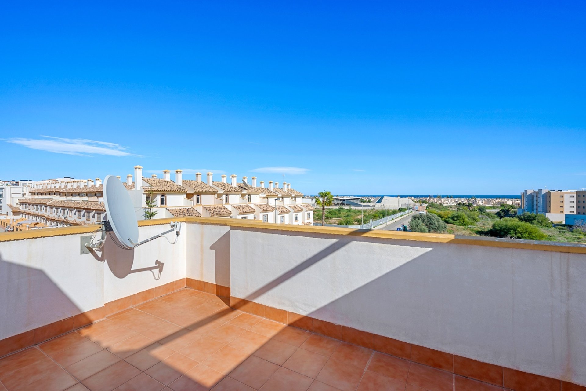 Resale - Villa * - Orihuela Costa * - Los Dolses*