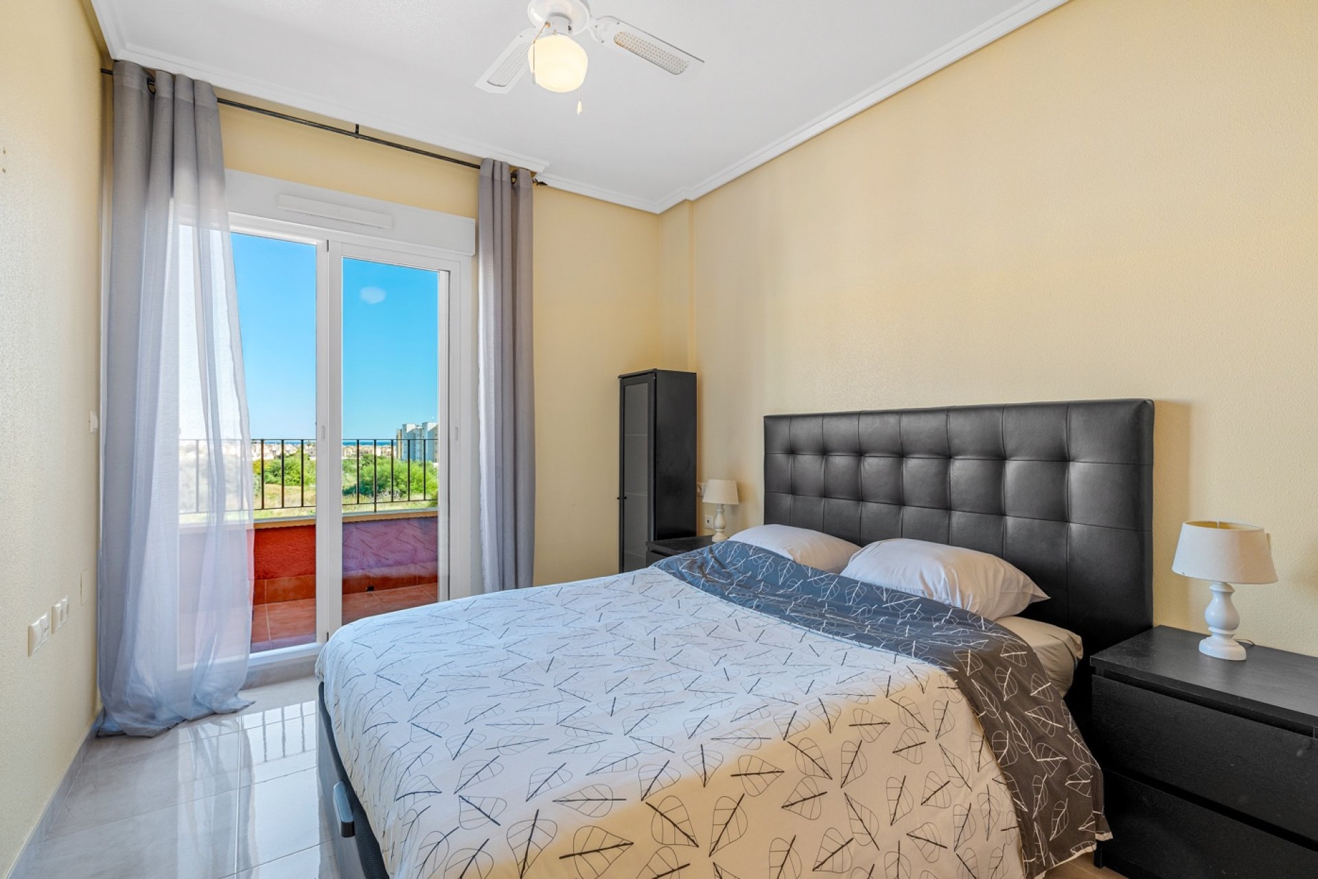 Resale - Villa * - Orihuela Costa * - Los Dolses*