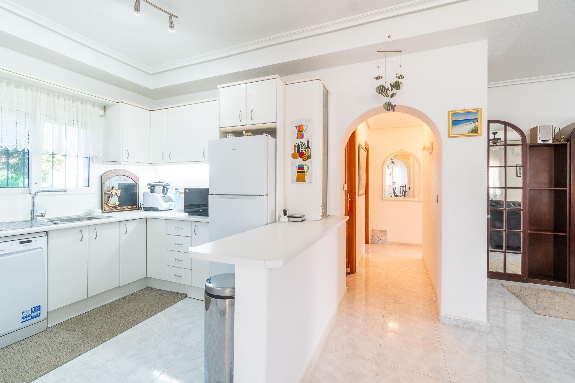 Resale - Villa * - Orihuela Costa * - Playa Flamenca *