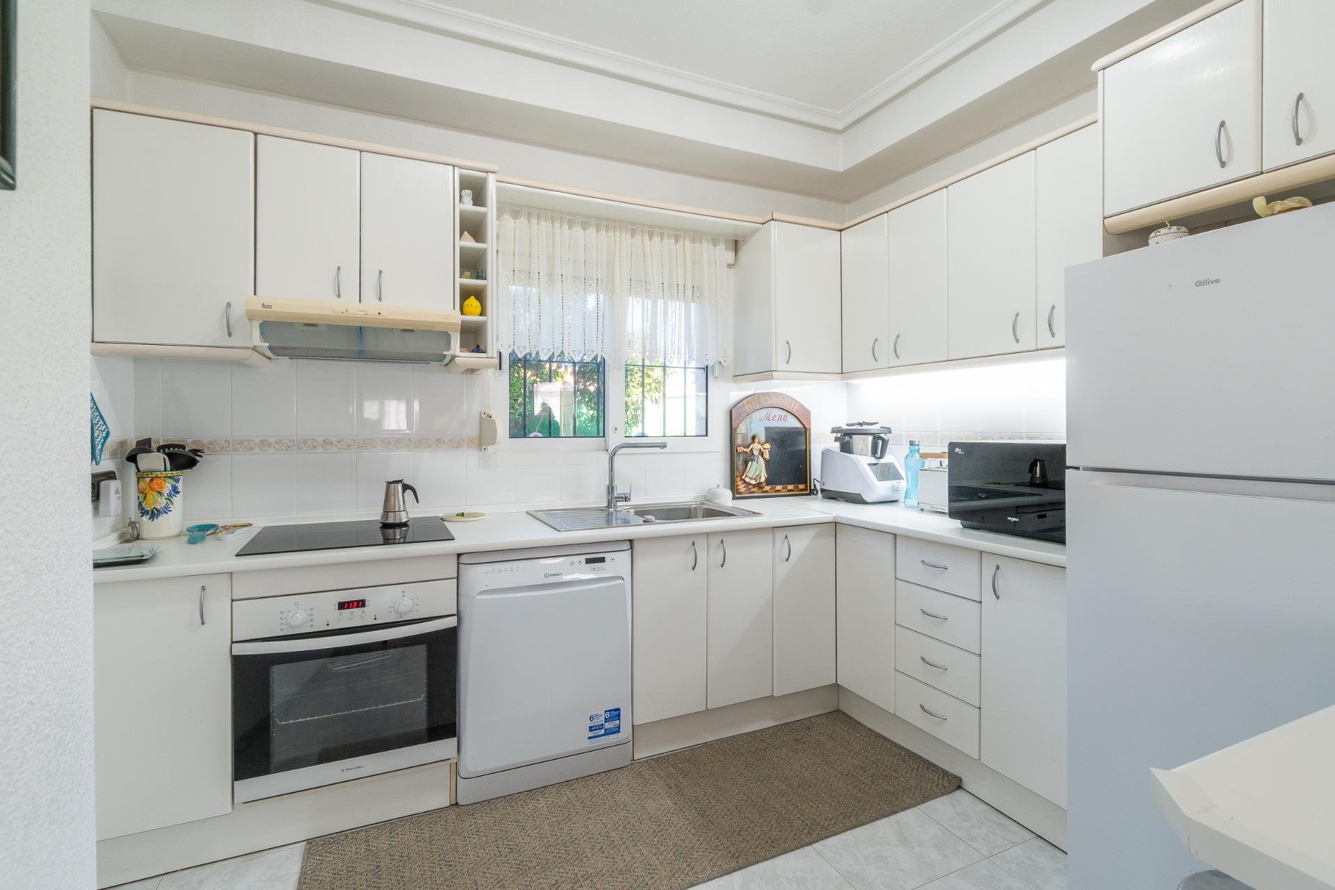 Resale - Villa * - Orihuela Costa * - Playa Flamenca *