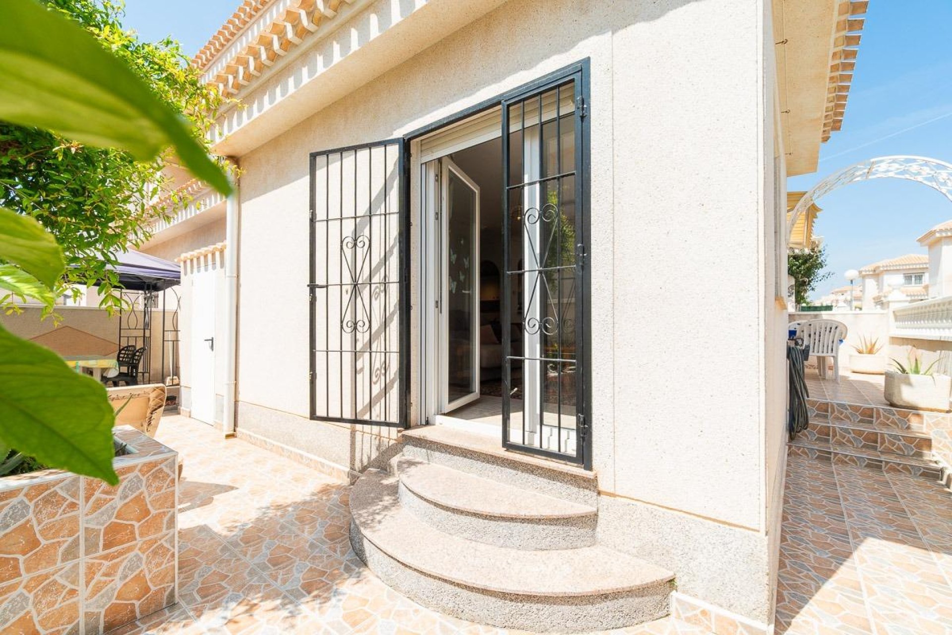 Resale - Villa * - Orihuela Costa * - Playa Flamenca *