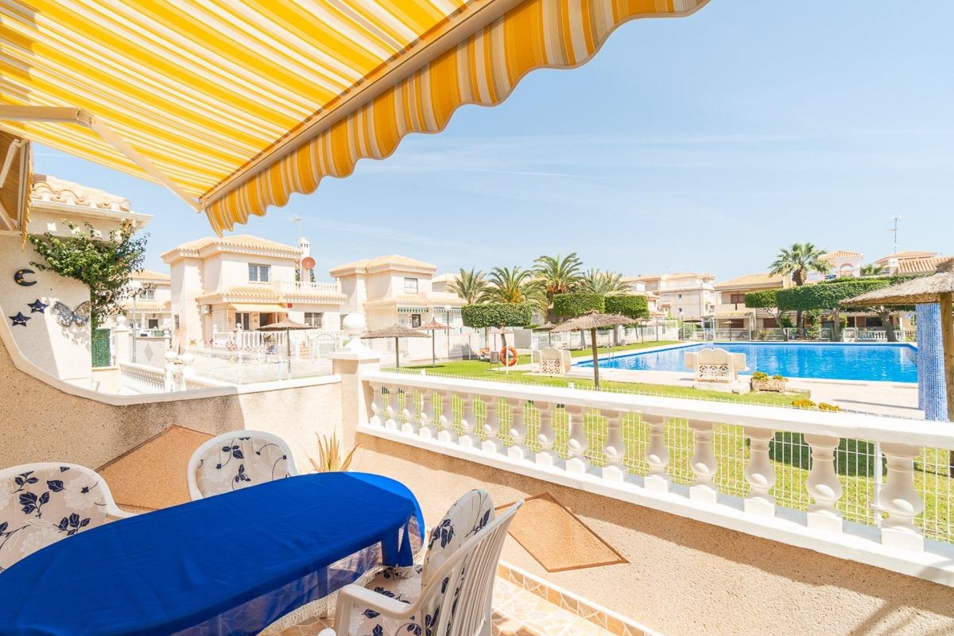 Resale - Villa * - Orihuela Costa * - Playa Flamenca *