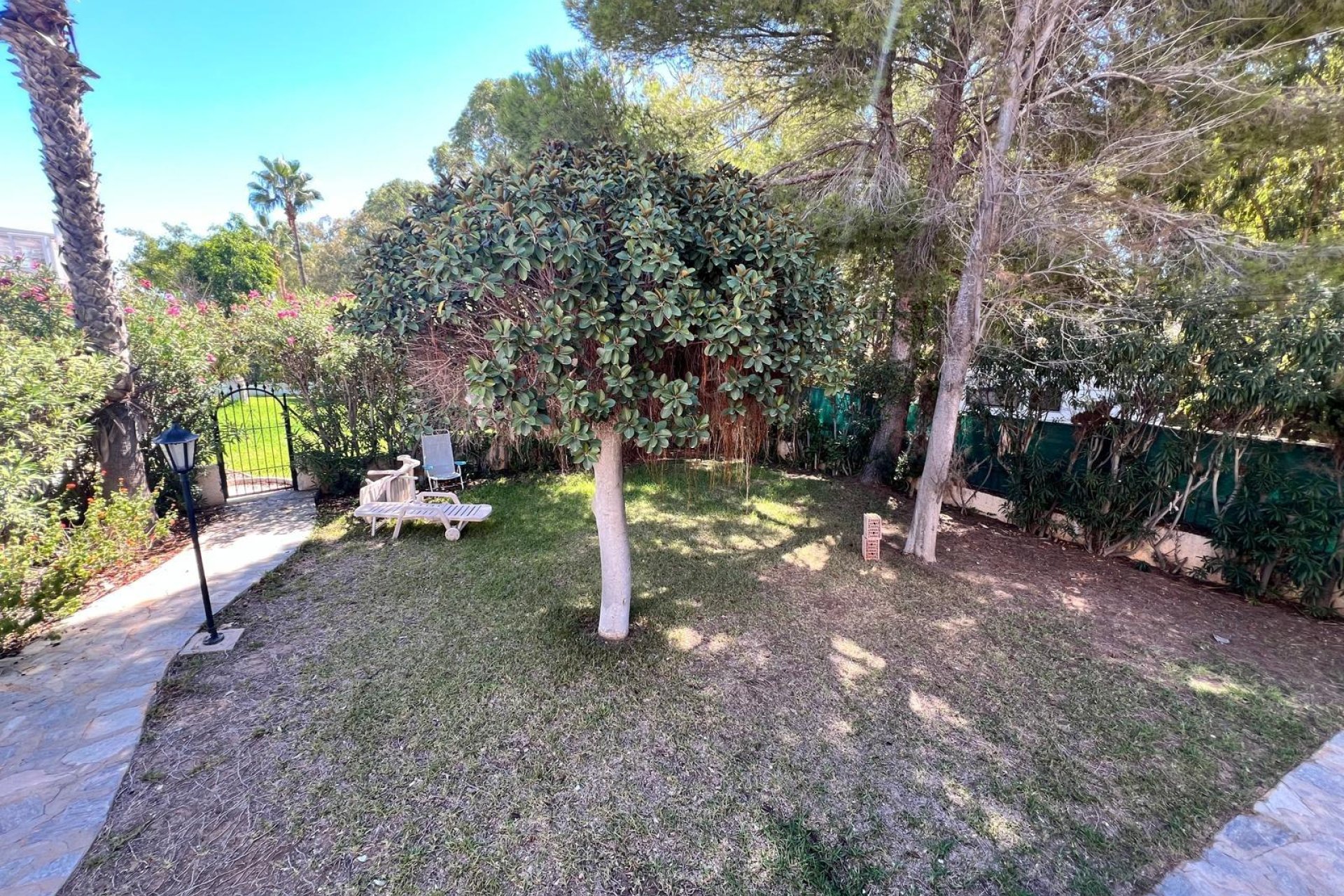 Resale - Villa * - Orihuela Costa * - Playa Flamenca *