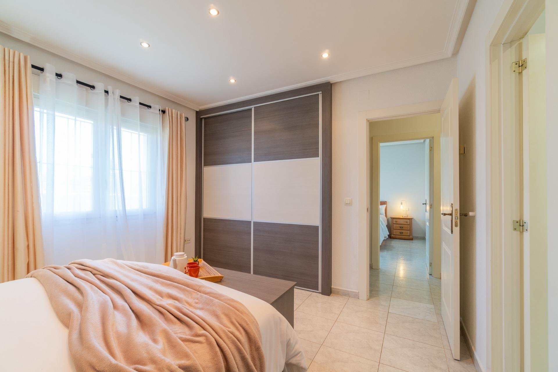 Resale - Villa * - Orihuela Costa * - Playa Flamenca *
