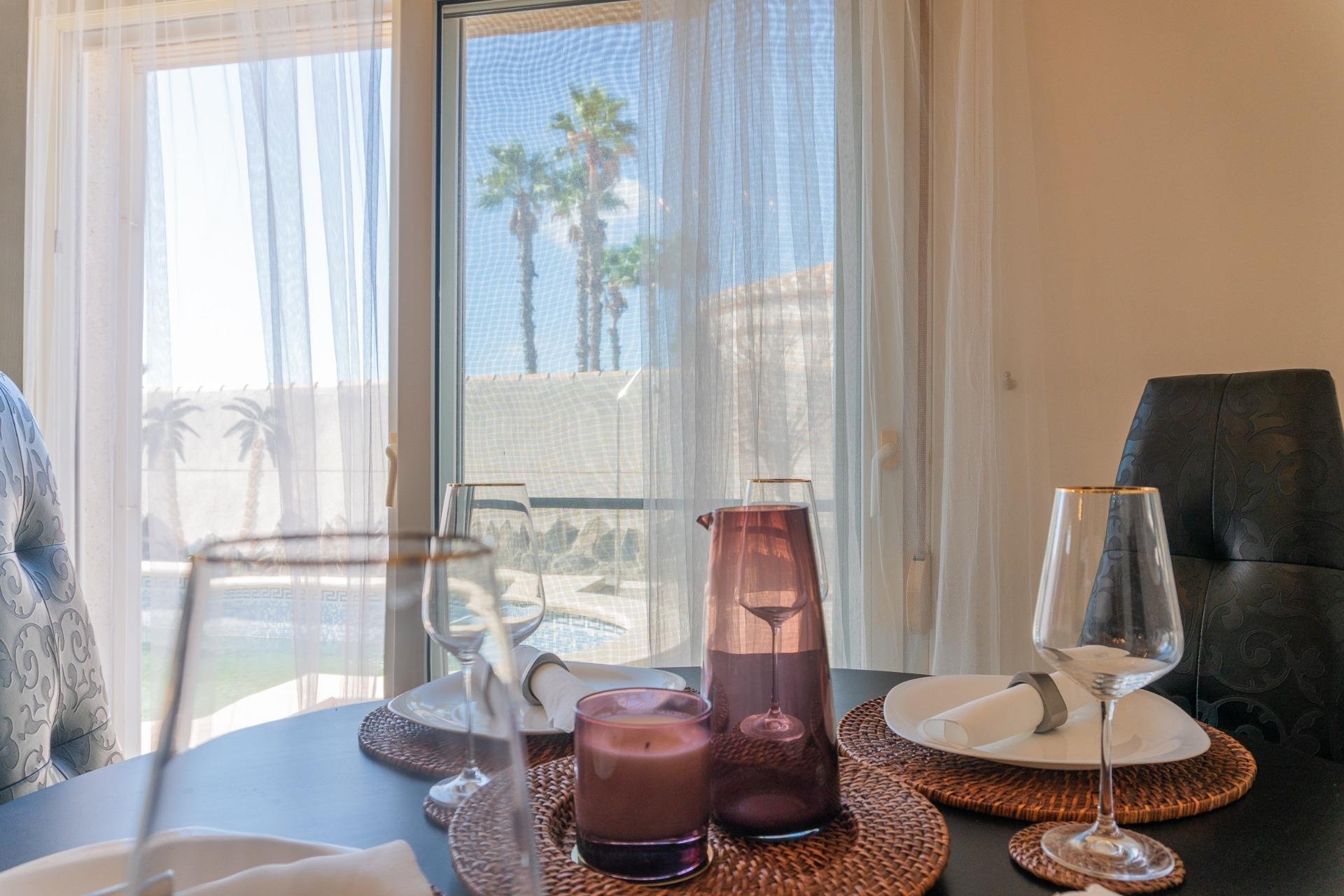 Resale - Villa * - Orihuela Costa * - Playa Flamenca *