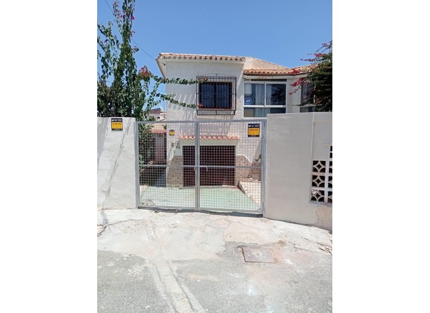 Resale - Villa - Orihuela Costa - Punta Prima