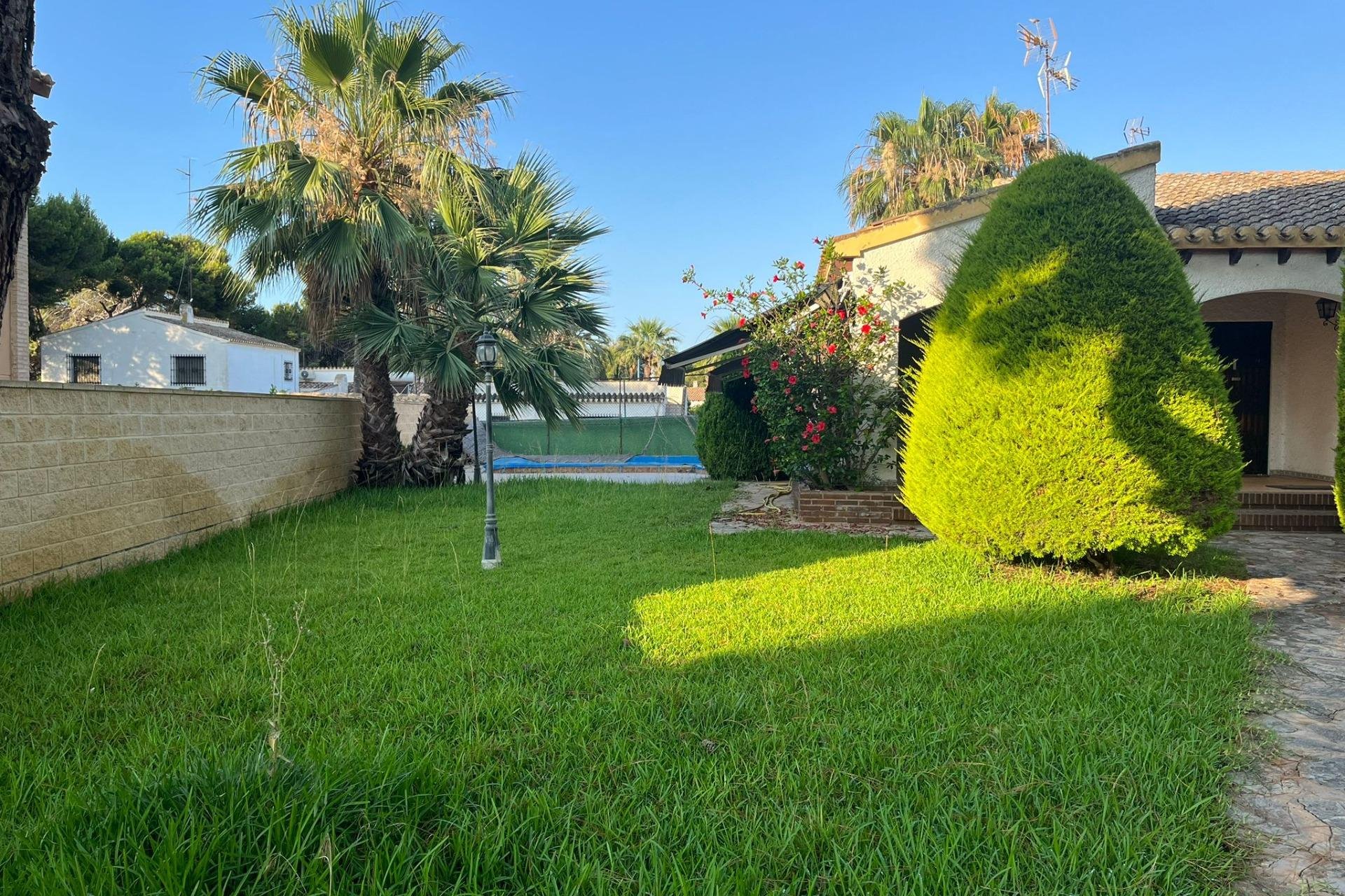 Resale - Villa - Orihuela Costa - Punta Prima