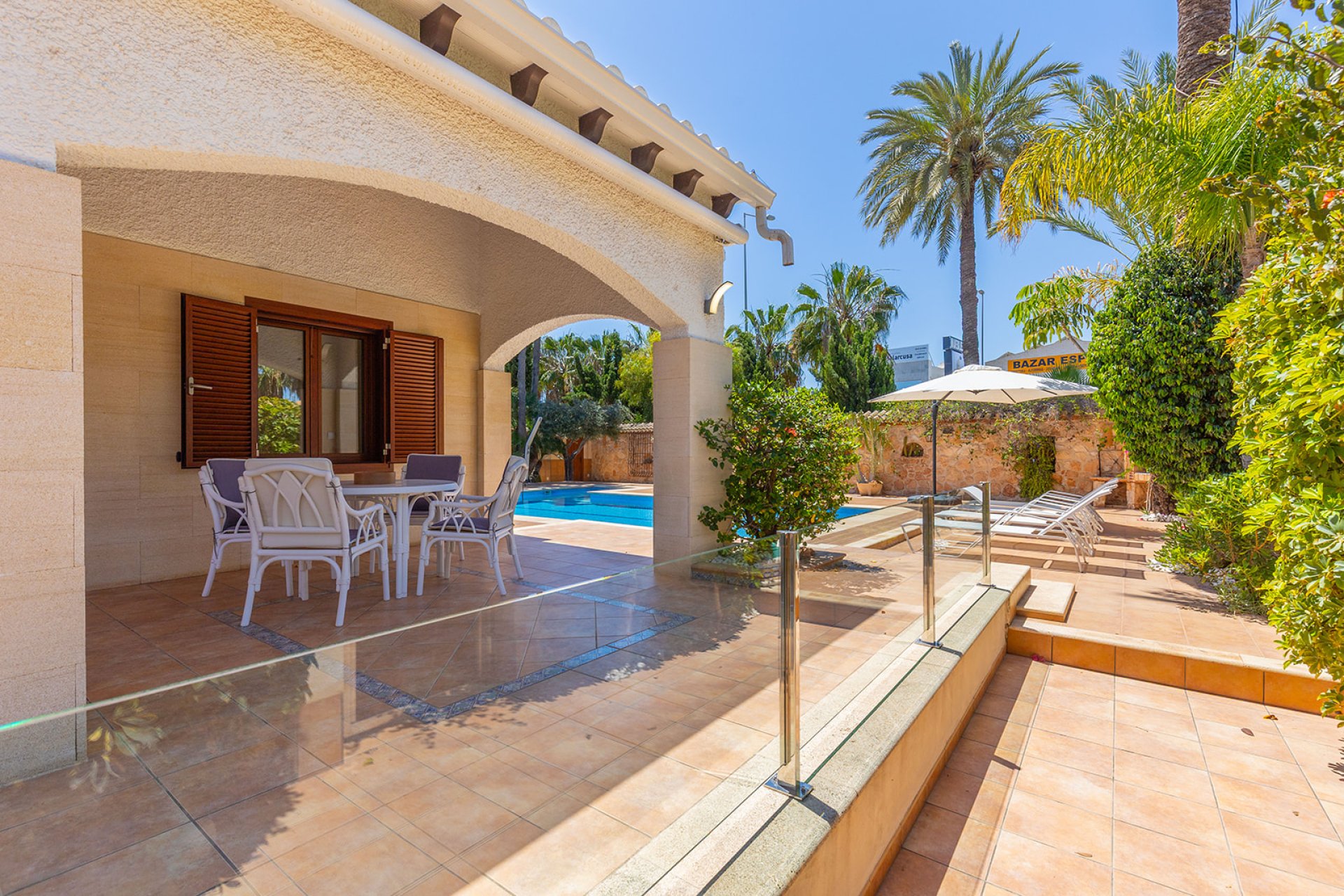 Resale - Villa * - Orihuela Costa - Punta Prima *
