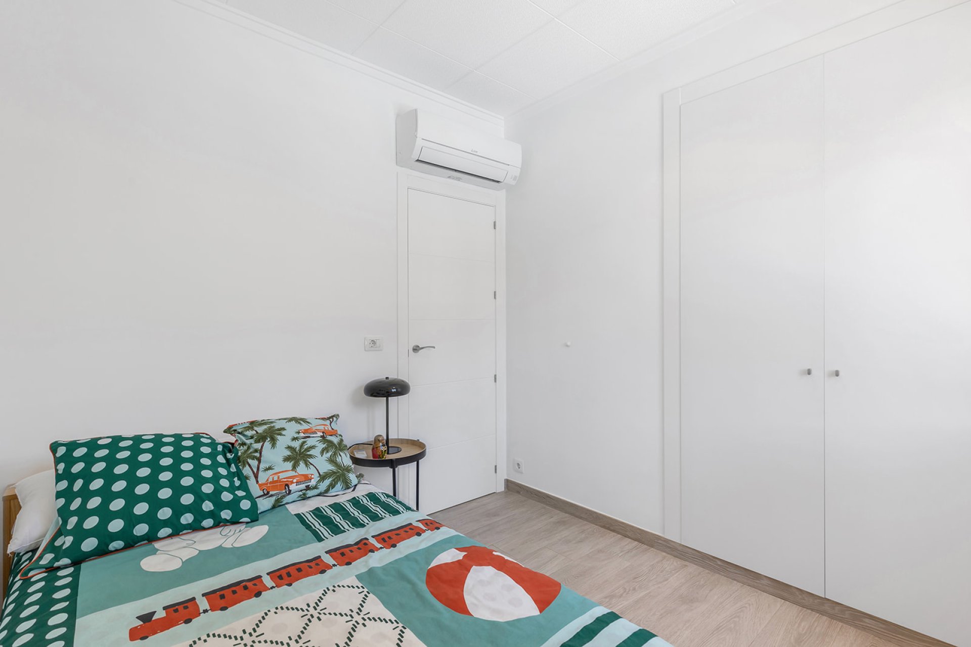 Resale - Villa * - Orihuela Costa - Punta Prima *