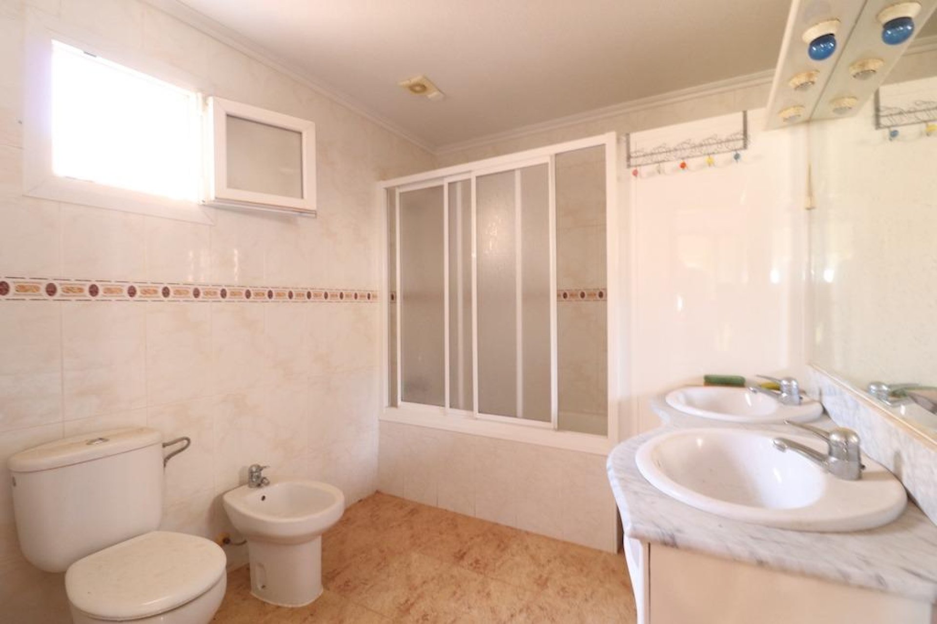 Resale - Villa - Orihuela Costa - Villamartín