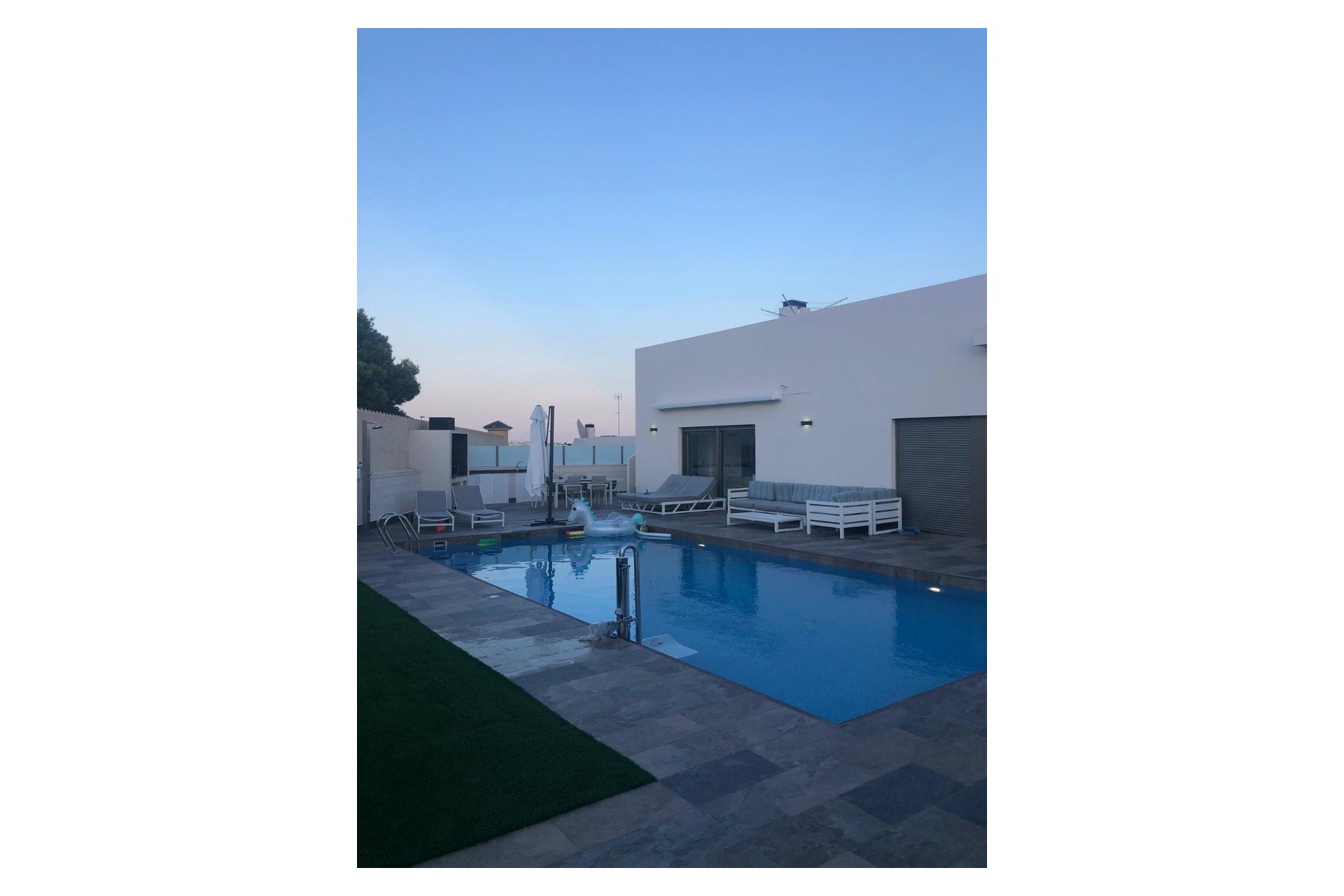 Resale - Villa - Orihuela Costa - Villamartín