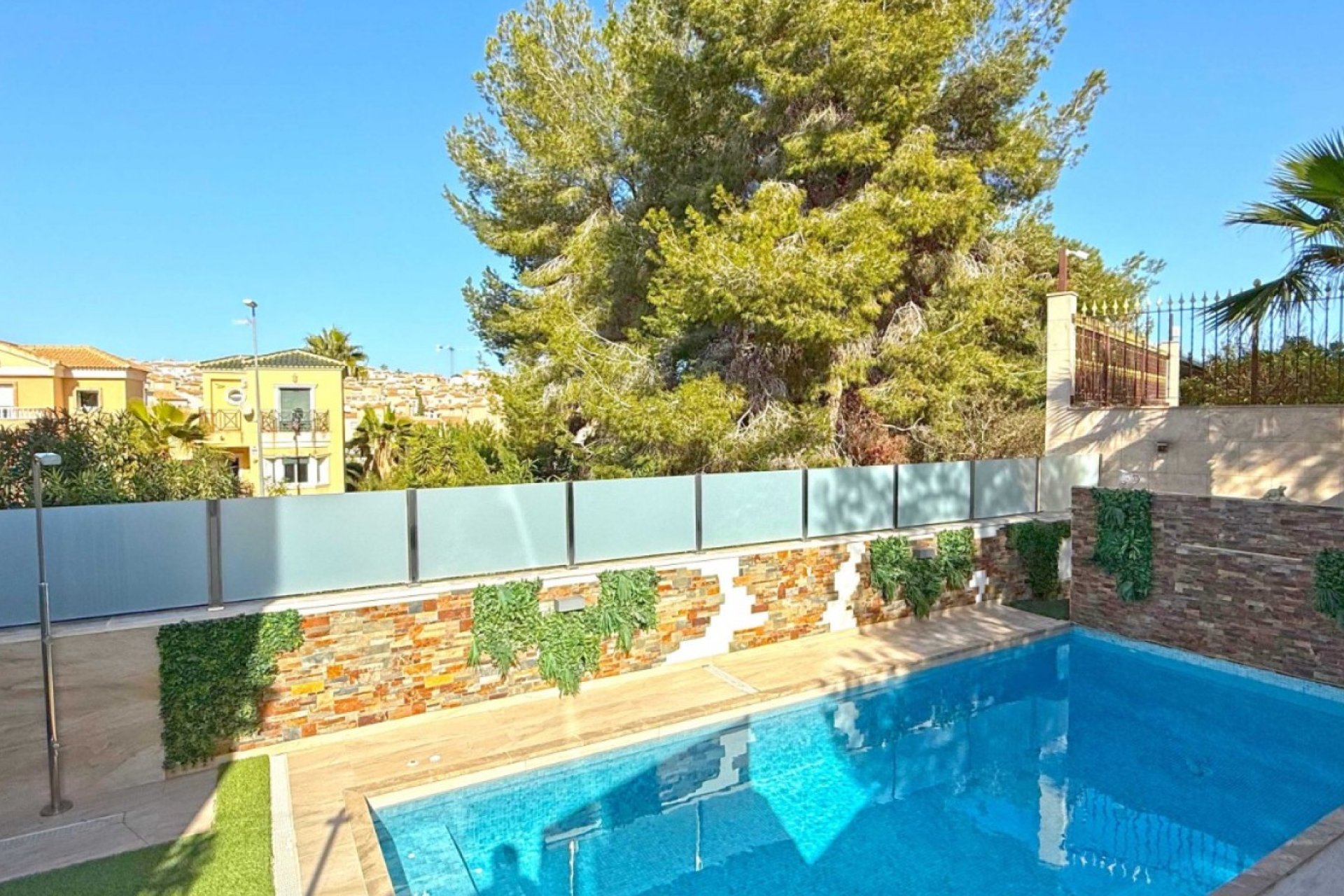 Resale - Villa - Orihuela Costa - Villamartín