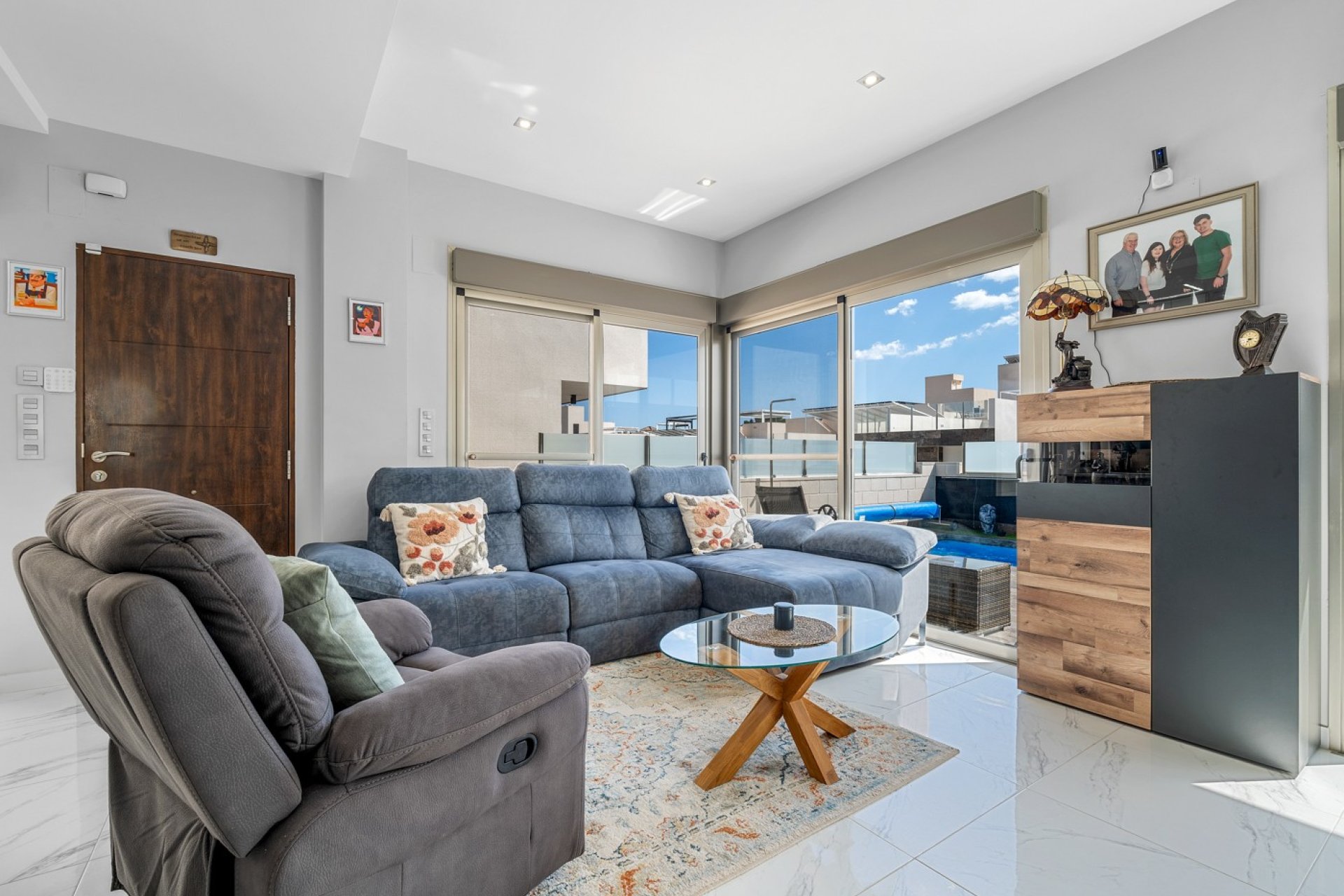 Resale - Villa * - Orihuela Costa - Villamartín * 