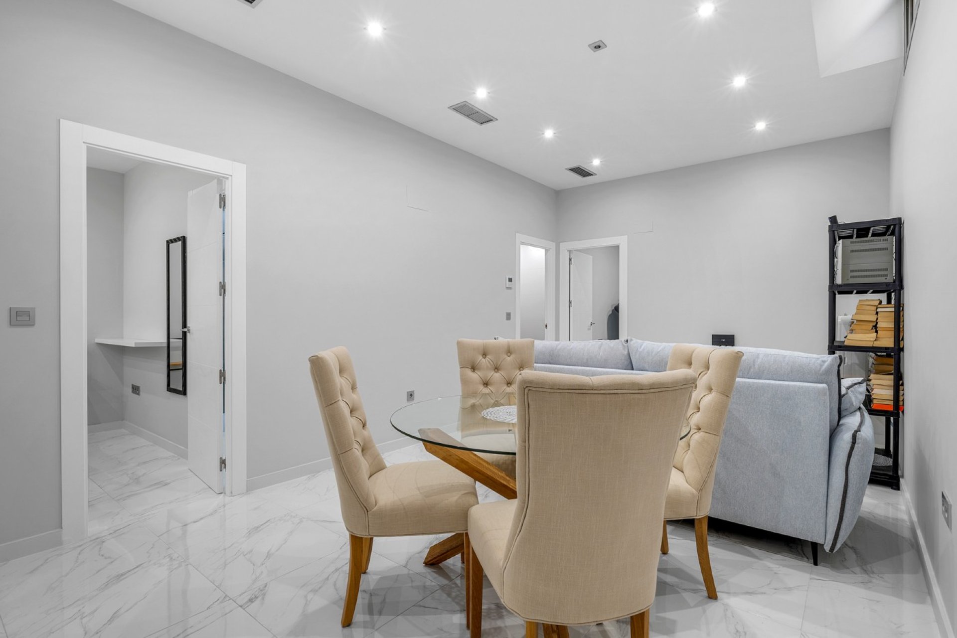 Resale - Villa * - Orihuela Costa - Villamartín * 