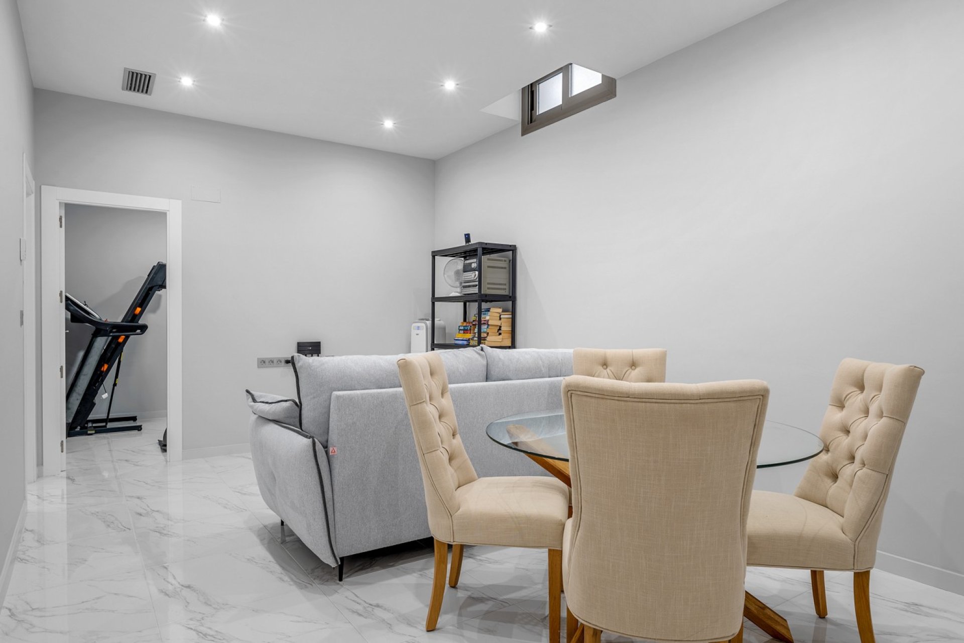 Resale - Villa * - Orihuela Costa - Villamartín * 