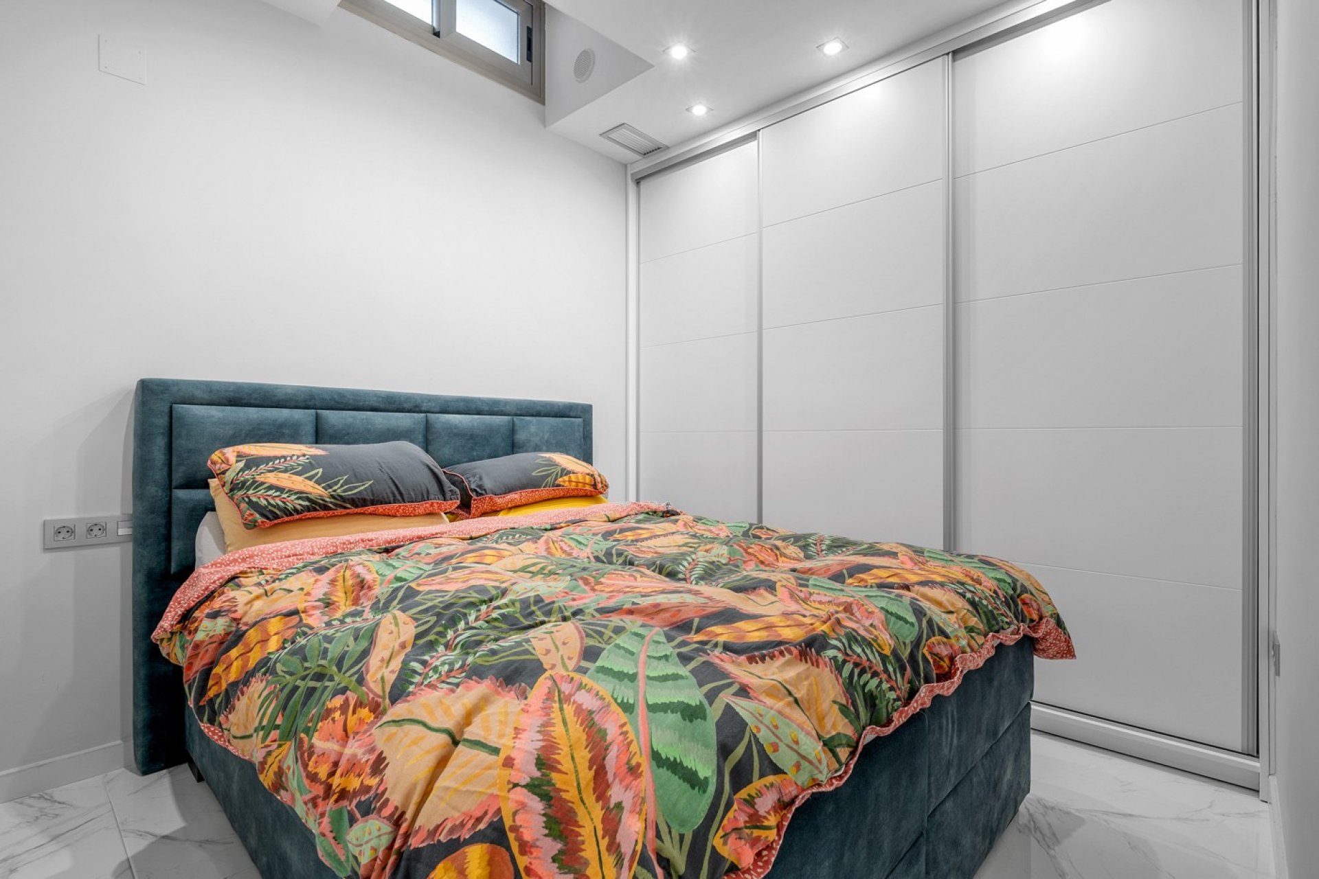 Resale - Villa * - Orihuela Costa - Villamartín * 