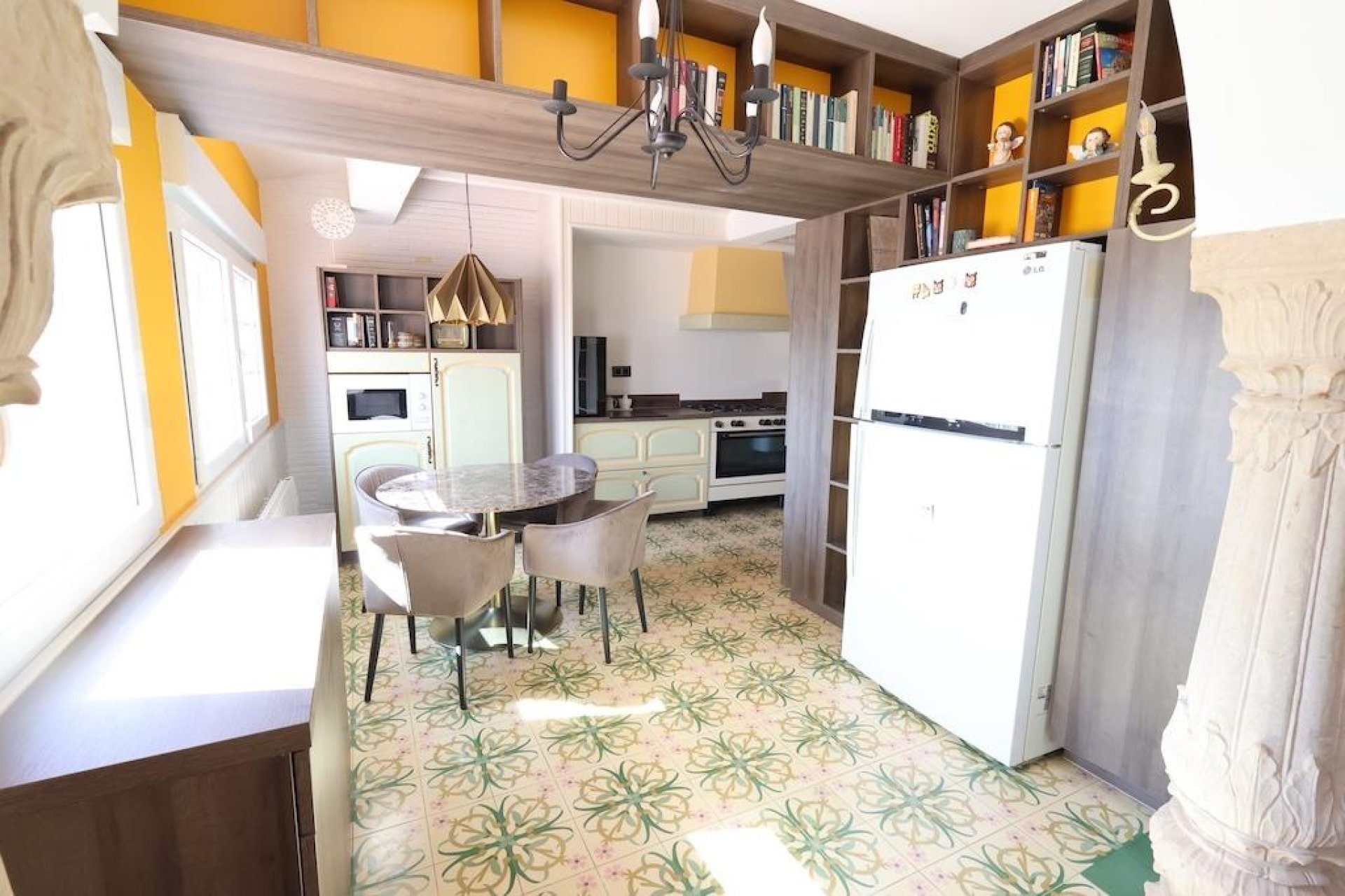 Resale - Villa * - Orihuela Costa - Villamartín * 