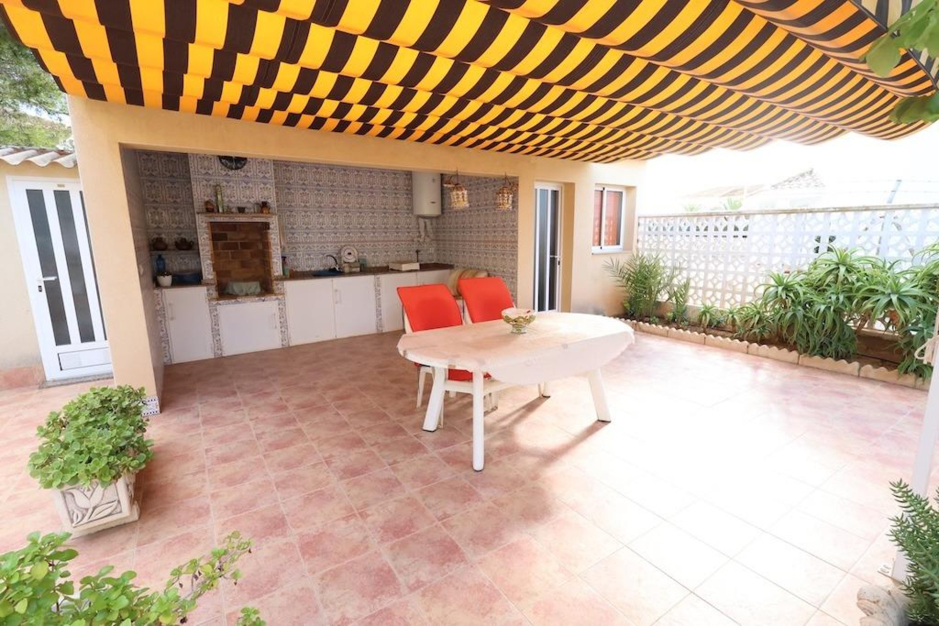 Resale - Villa * - Orihuela Costa - Villamartín * 