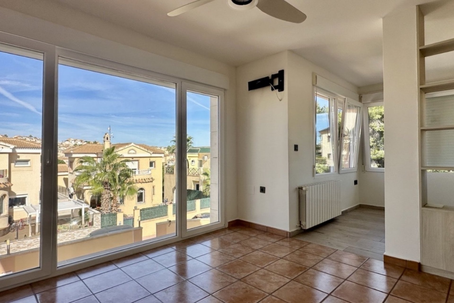 Resale - Villa * - Orihuela Costa - Villamartín * 