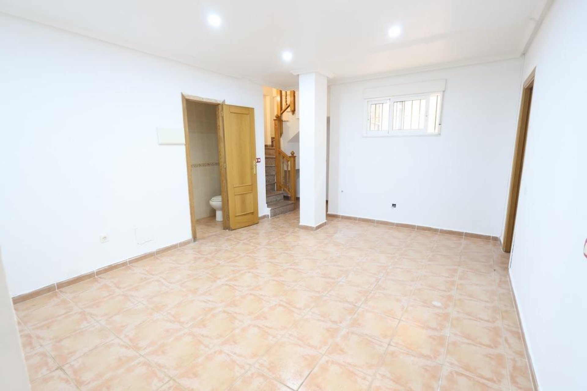 Resale - Villa * - Orihuela Costa * - Villamartín * 