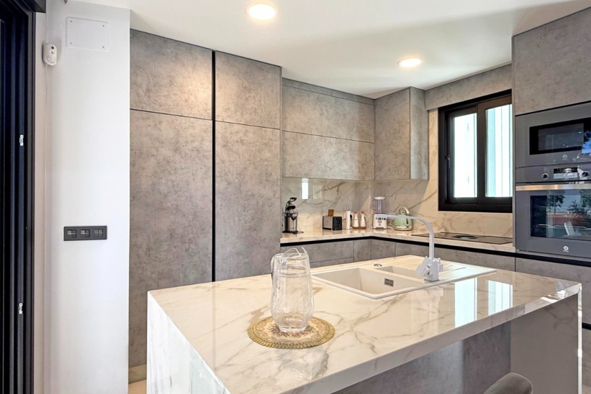 Resale - Villa * - Orihuela Costa * - Villamartín * 