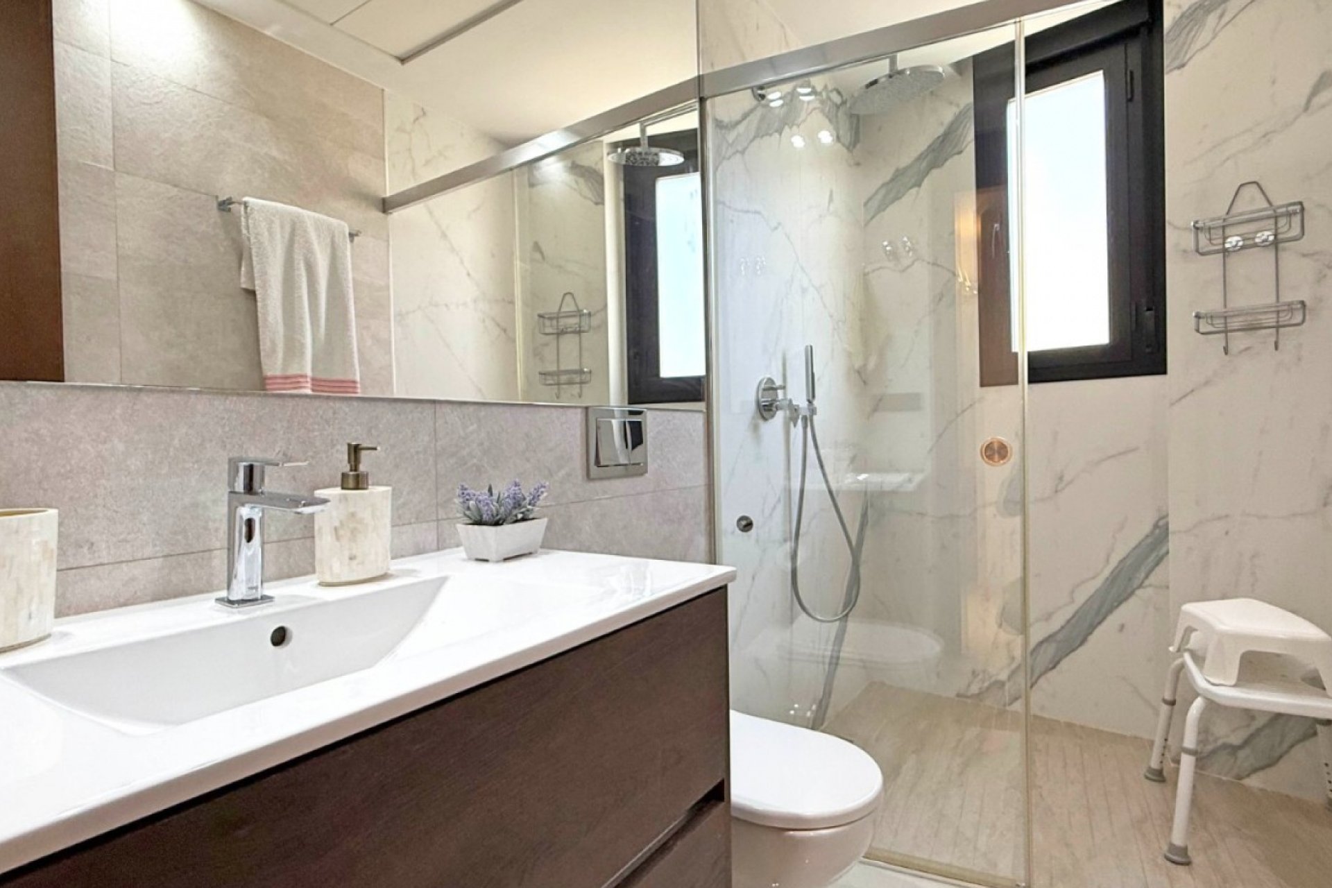 Resale - Villa * - Orihuela Costa * - Villamartín * 