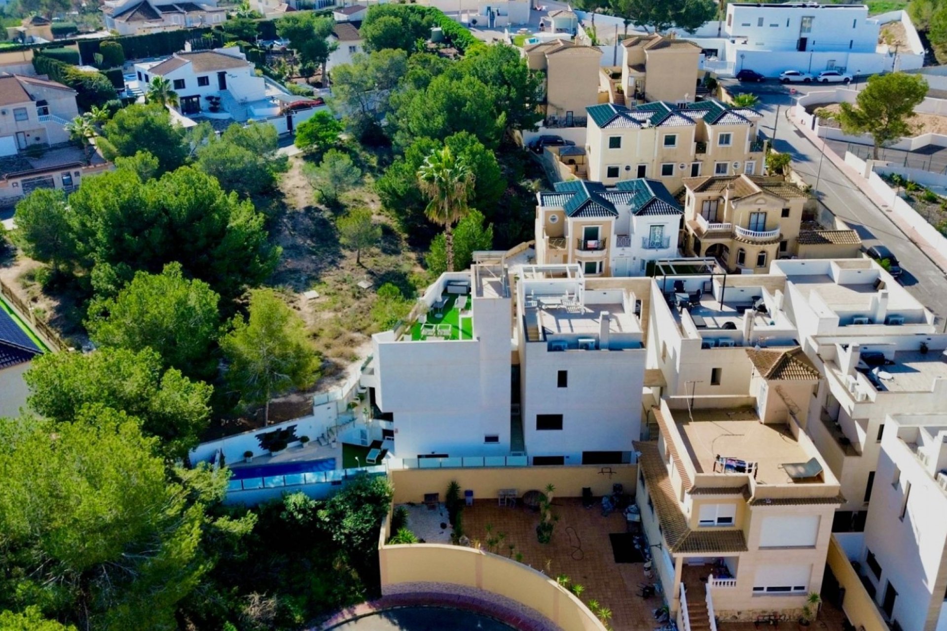 Resale - Villa * - Orihuela Costa * - Villamartín * 