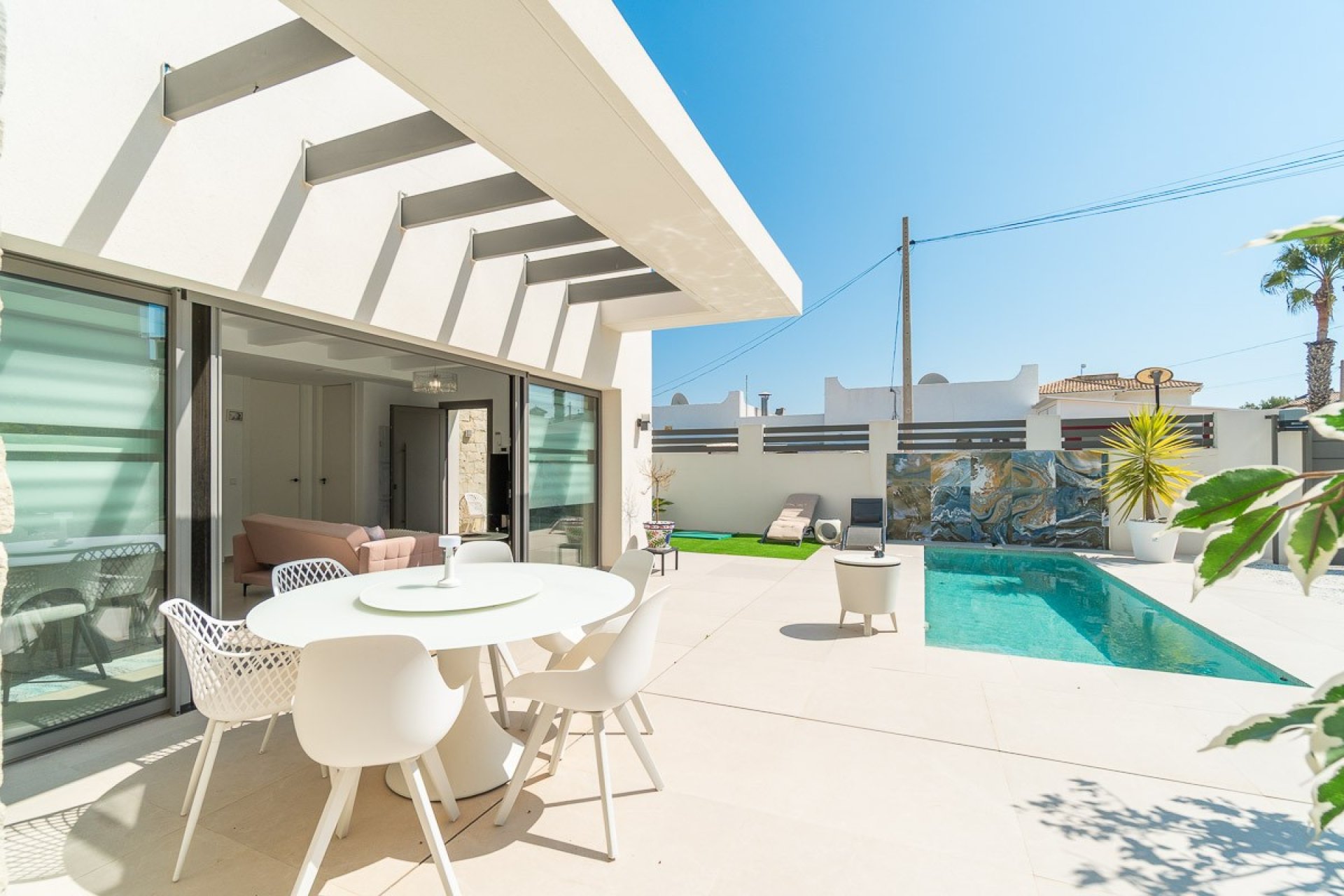 Resale - Villa * - Orihuela Costa * - Villamartín * 