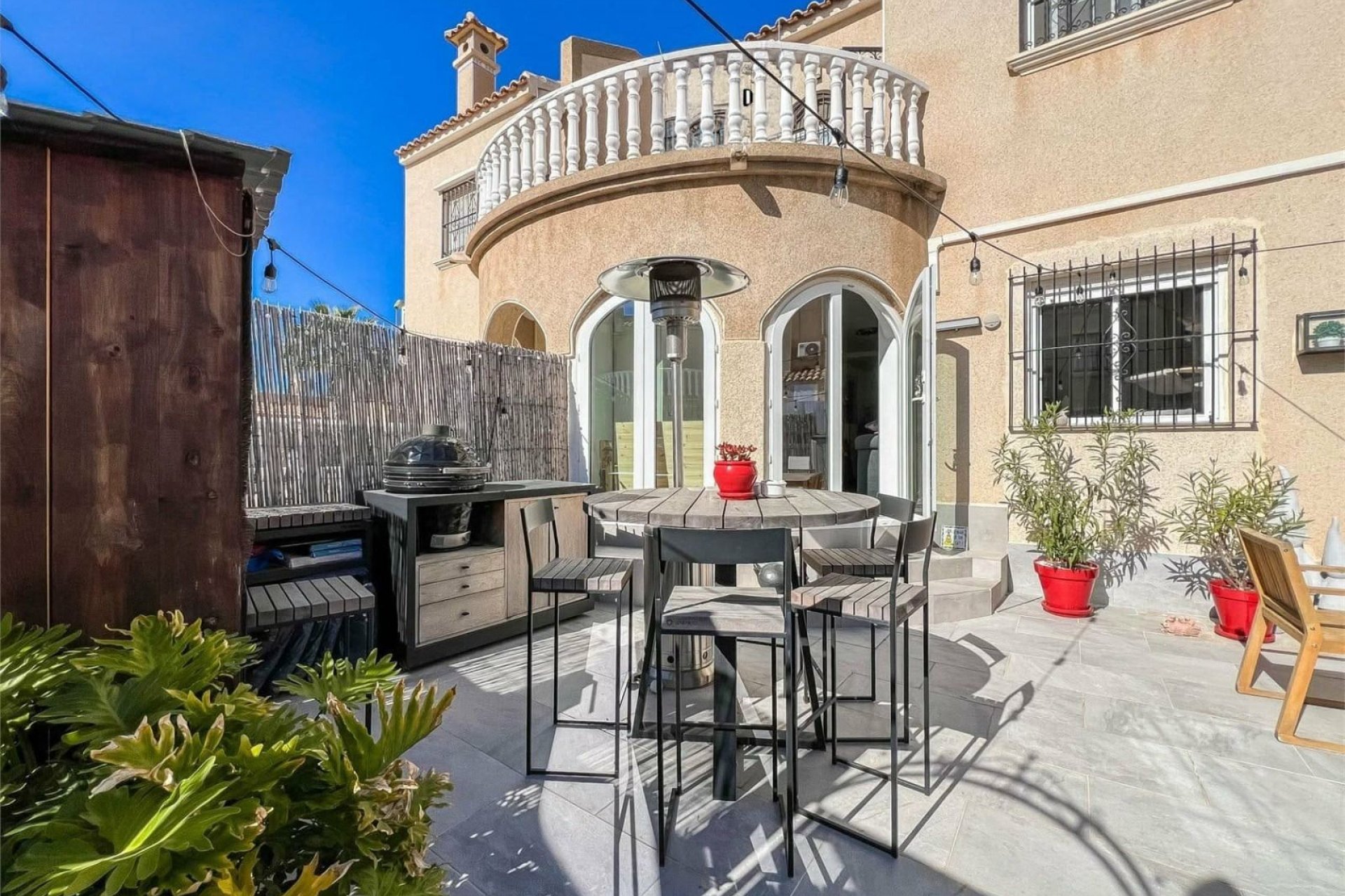 Resale - Villa * - Orihuela Costa * - Villamartín * 