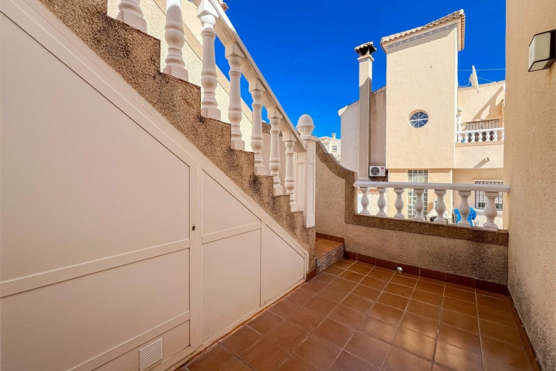 Resale - Villa * - Orihuela Costa * - Villamartín * 