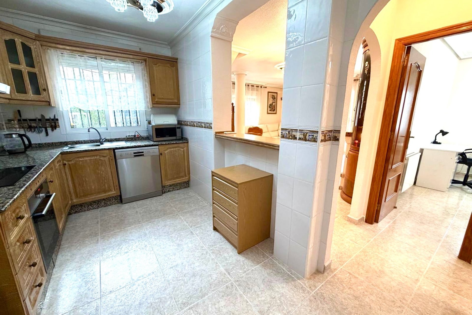 Resale - Villa * - Orihuela Costa * - Villamartín * 