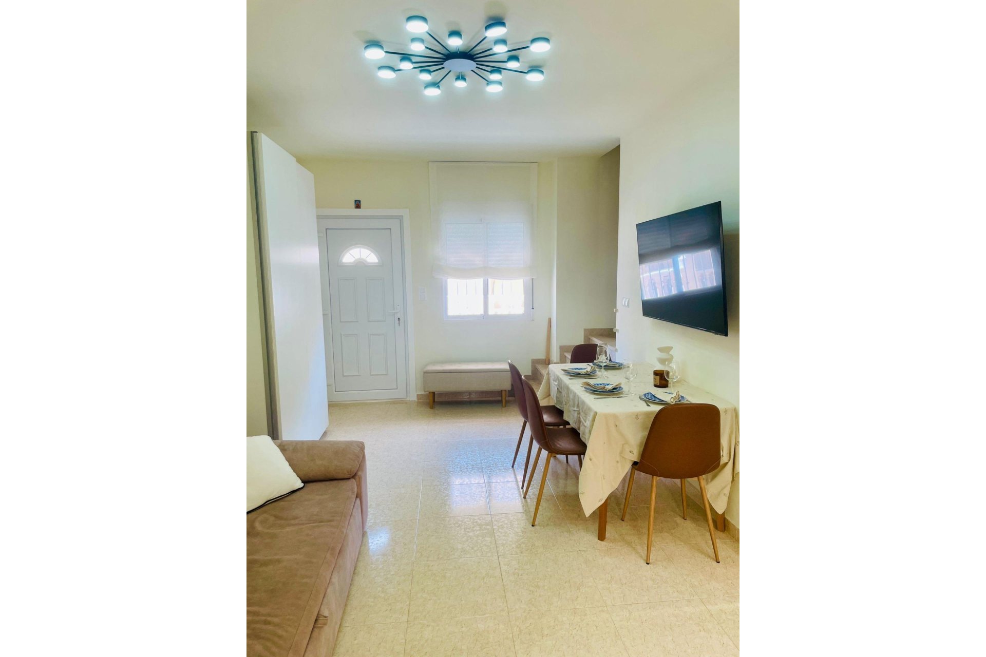 Resale - Villa * - Orihuela Costa * - Villamartín * 