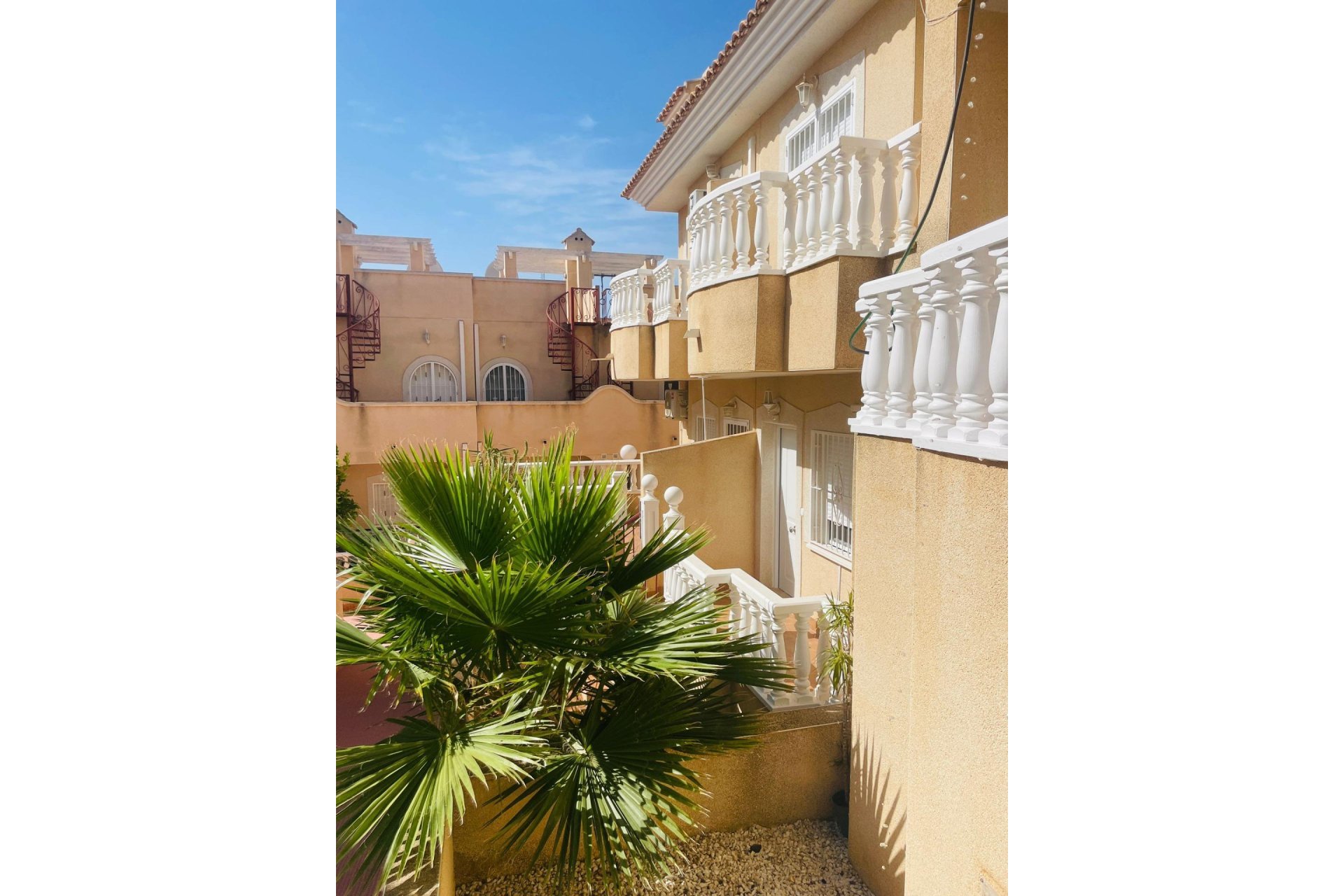Resale - Villa * - Orihuela Costa * - Villamartín * 