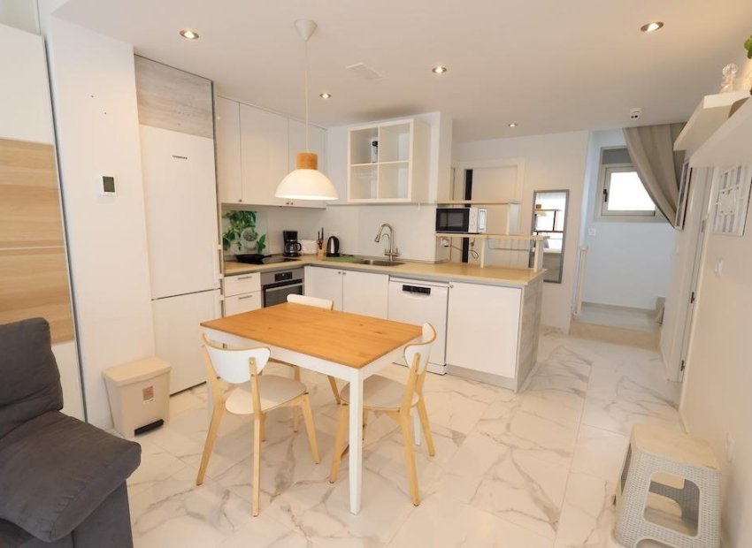 Resale - Villa * - Orihuela Costa * - Villamartín * 