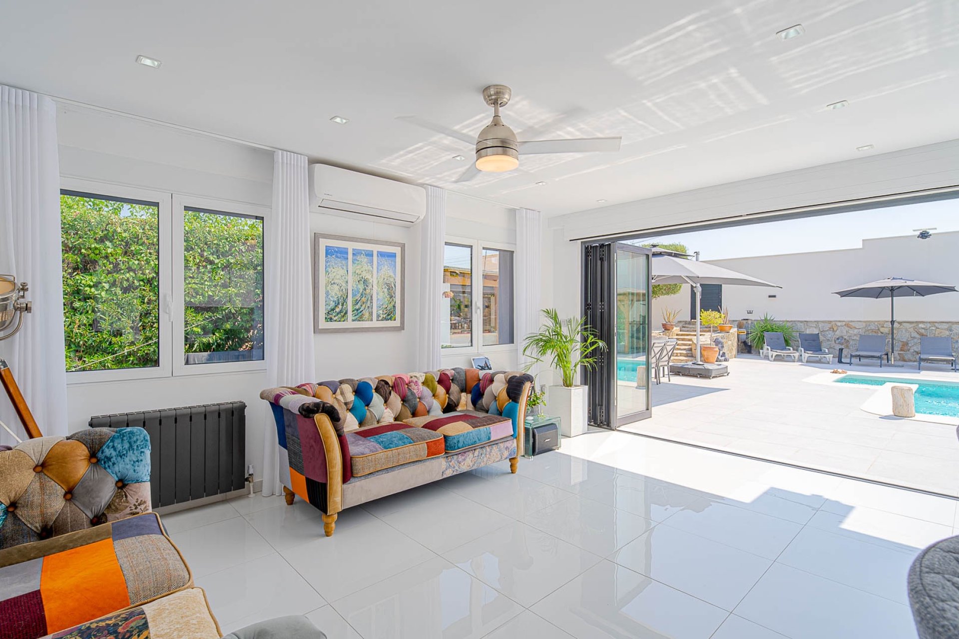 Resale - Villa * - Orihuela Costa * - Villamartin