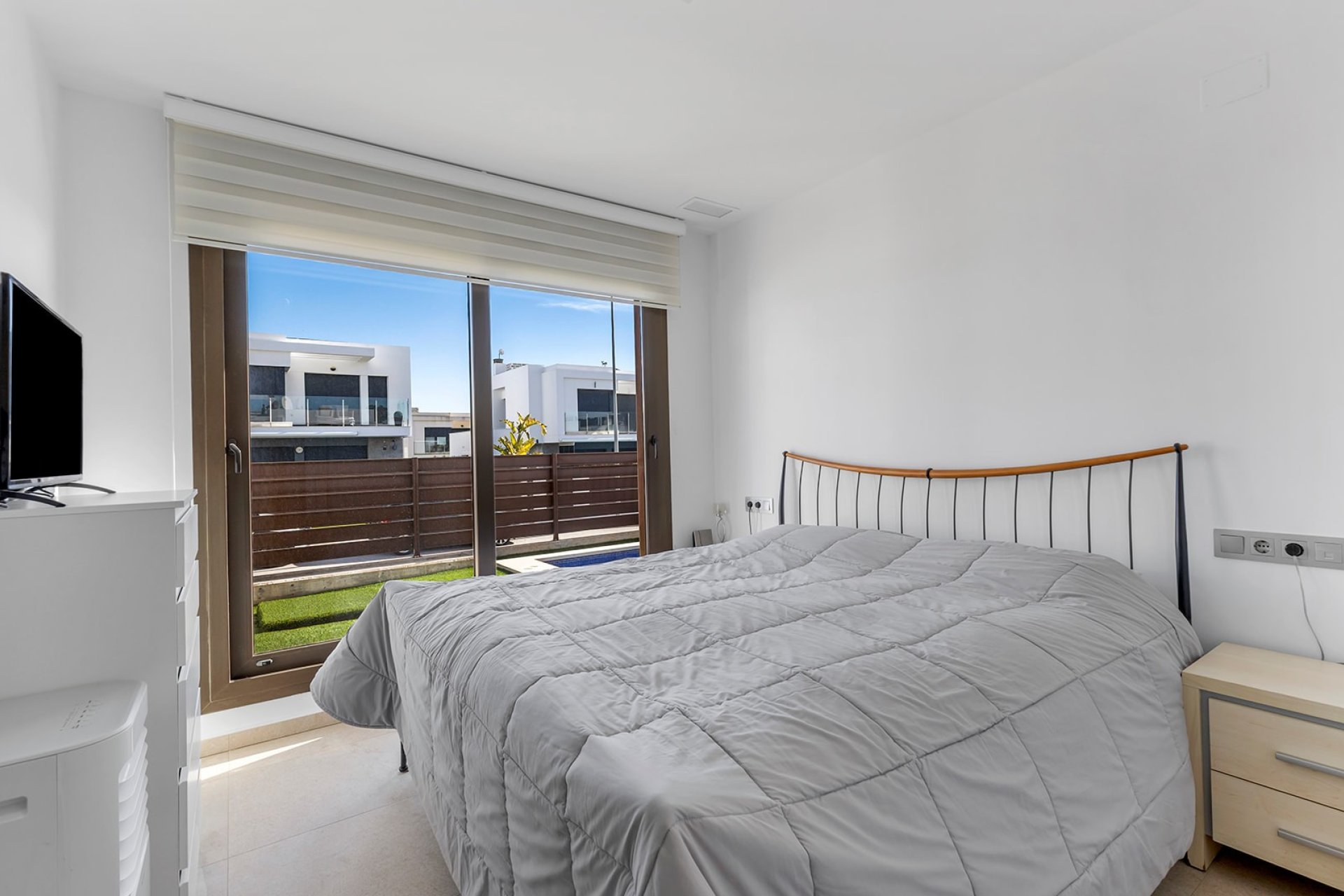 Resale - Villa * - Orihuela Costa * - Vistabella Golf