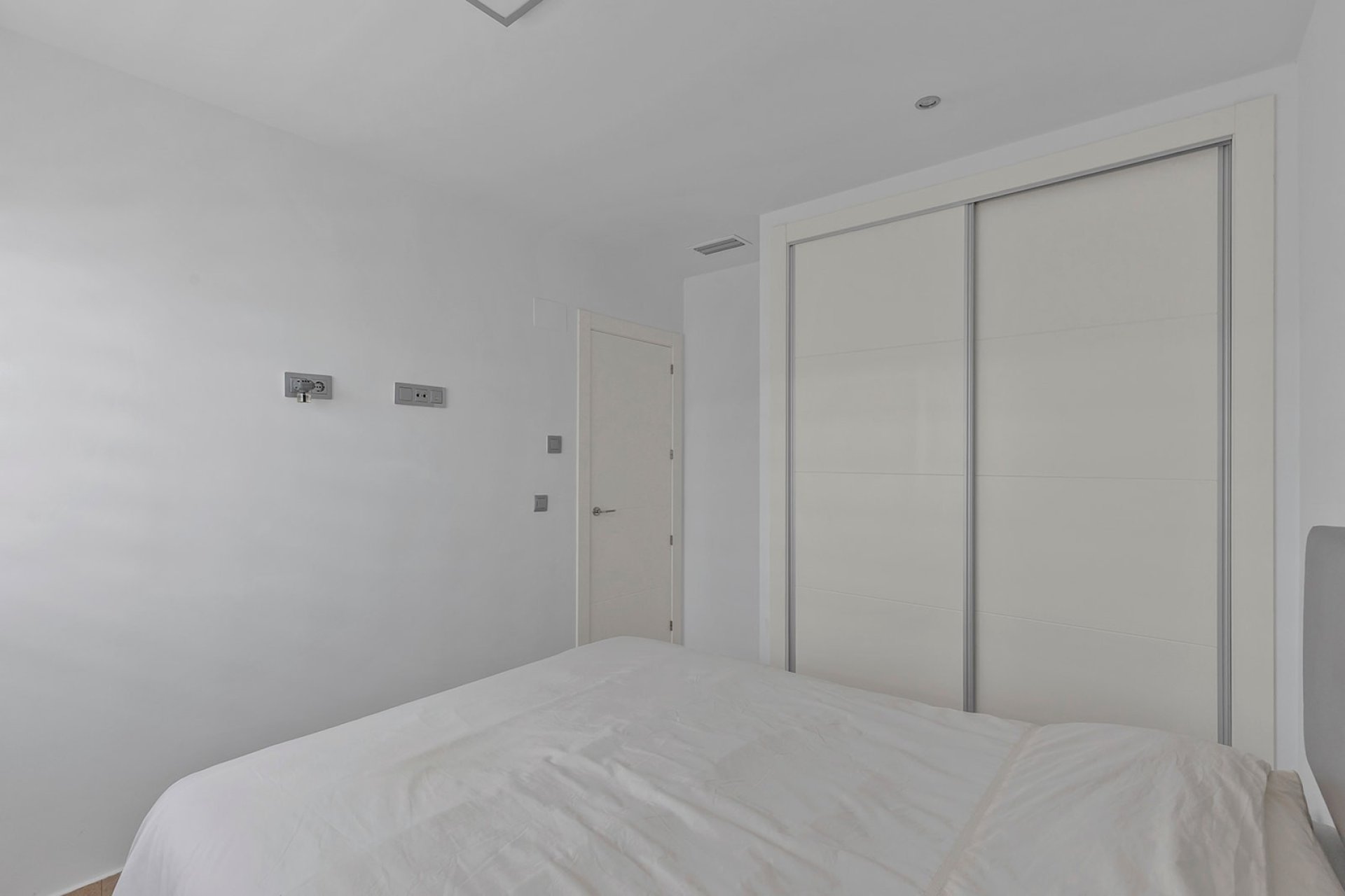 Resale - Villa * - Orihuela Costa * - Vistabella Golf