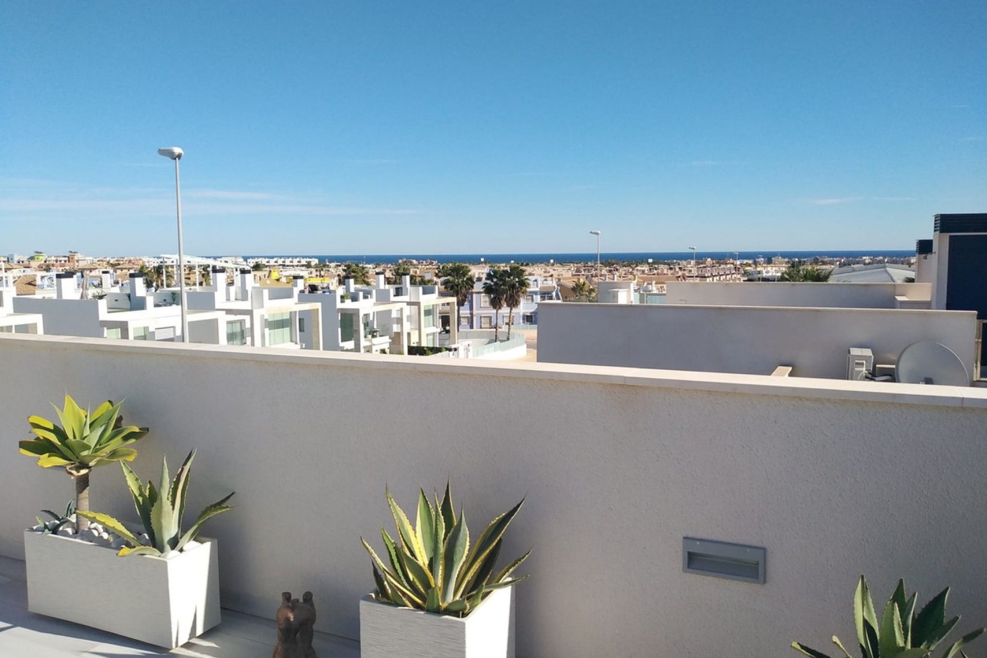 Resale - Villa * - Orihuela Costa *