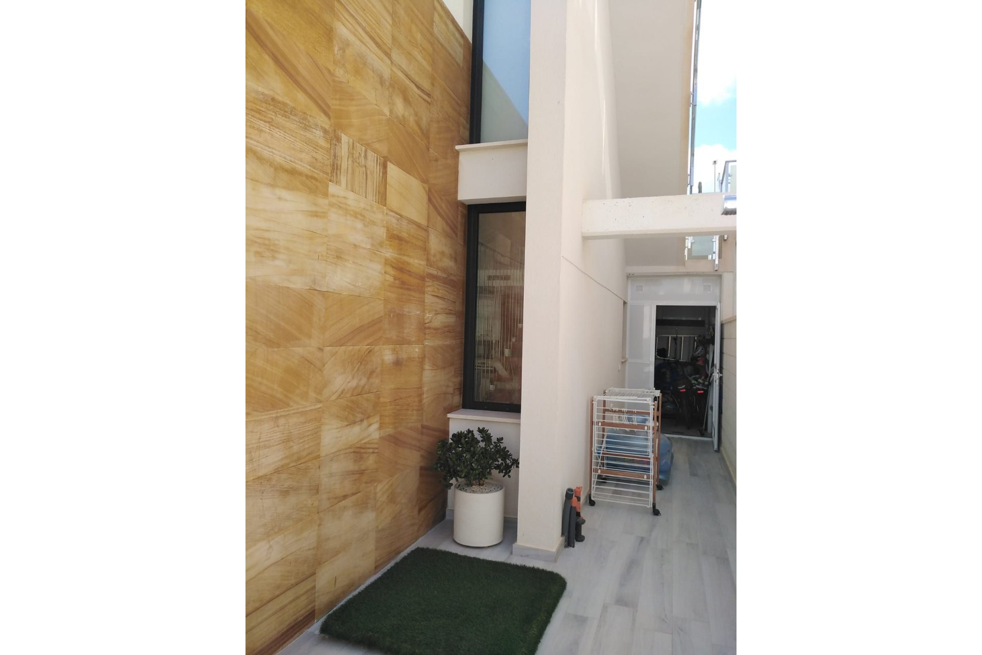 Resale - Villa * - Orihuela Costa *