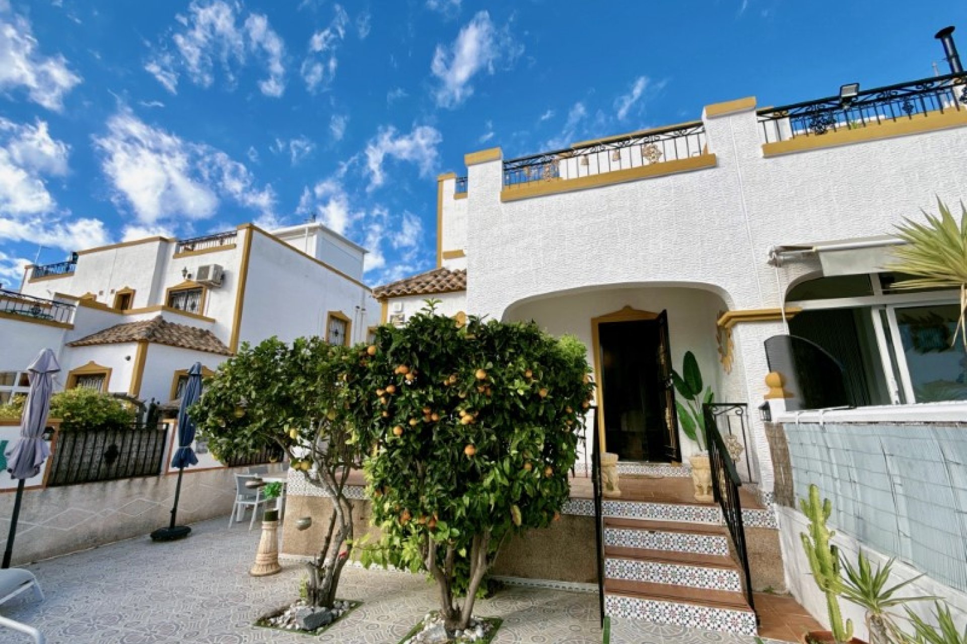 Resale - Villa * - Orihuela * - Desamparados - Hurchillo - Torremendo
