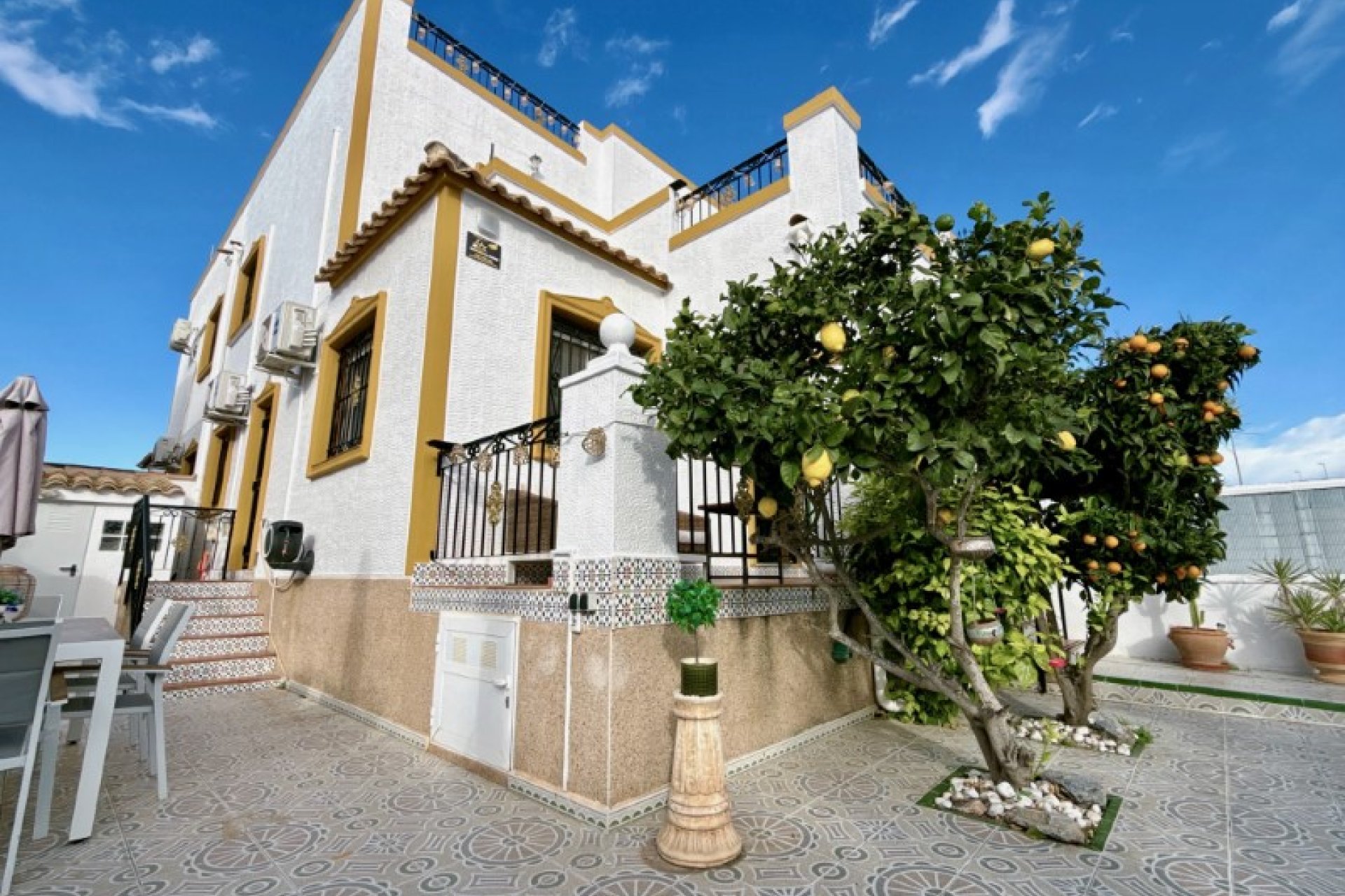 Resale - Villa * - Orihuela * - Desamparados - Hurchillo - Torremendo