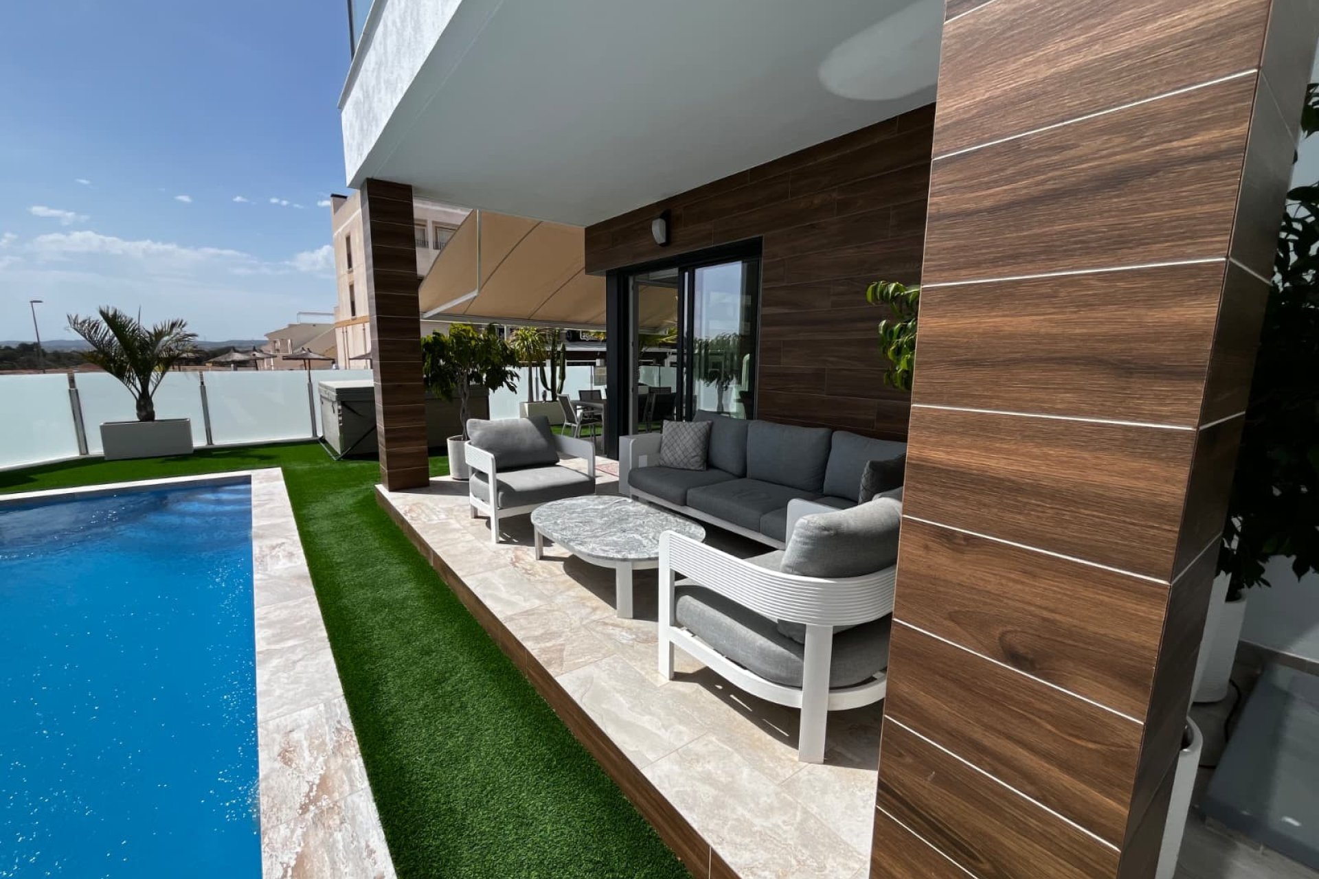 Resale - Villa * - Orihuela * - Entre Naranjos Vistabella Golf