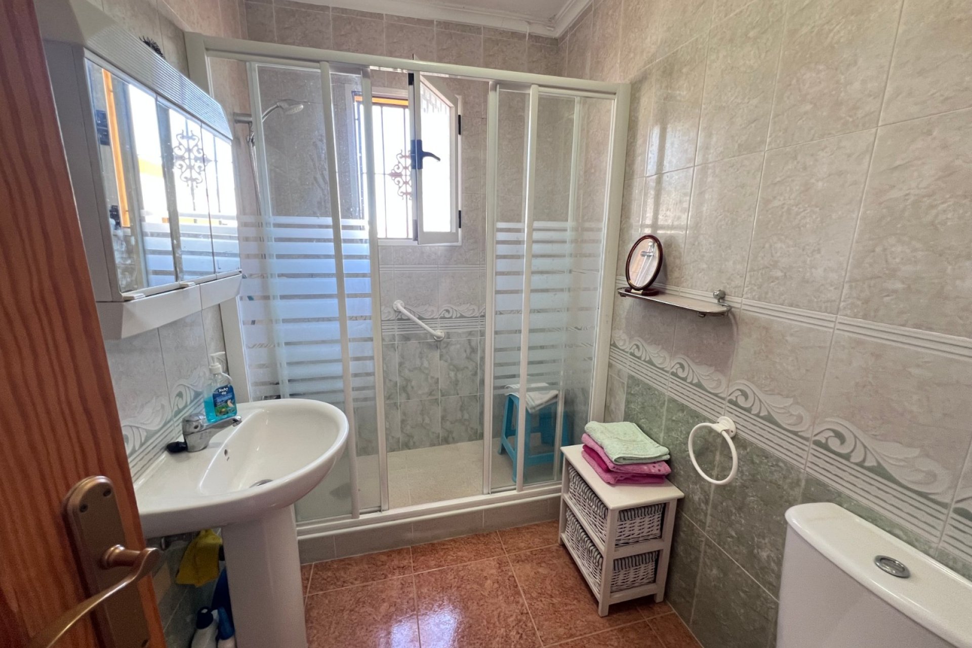 Resale - Villa * - Orihuela * - Entre Naranjos *