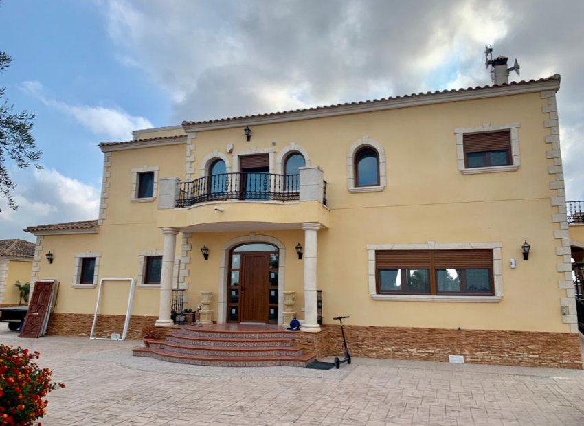 Resale - Villa - Orihuela - La Campaneta