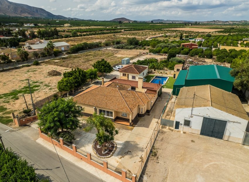 Resale - Villa * - Orihuela * - La Matanza *